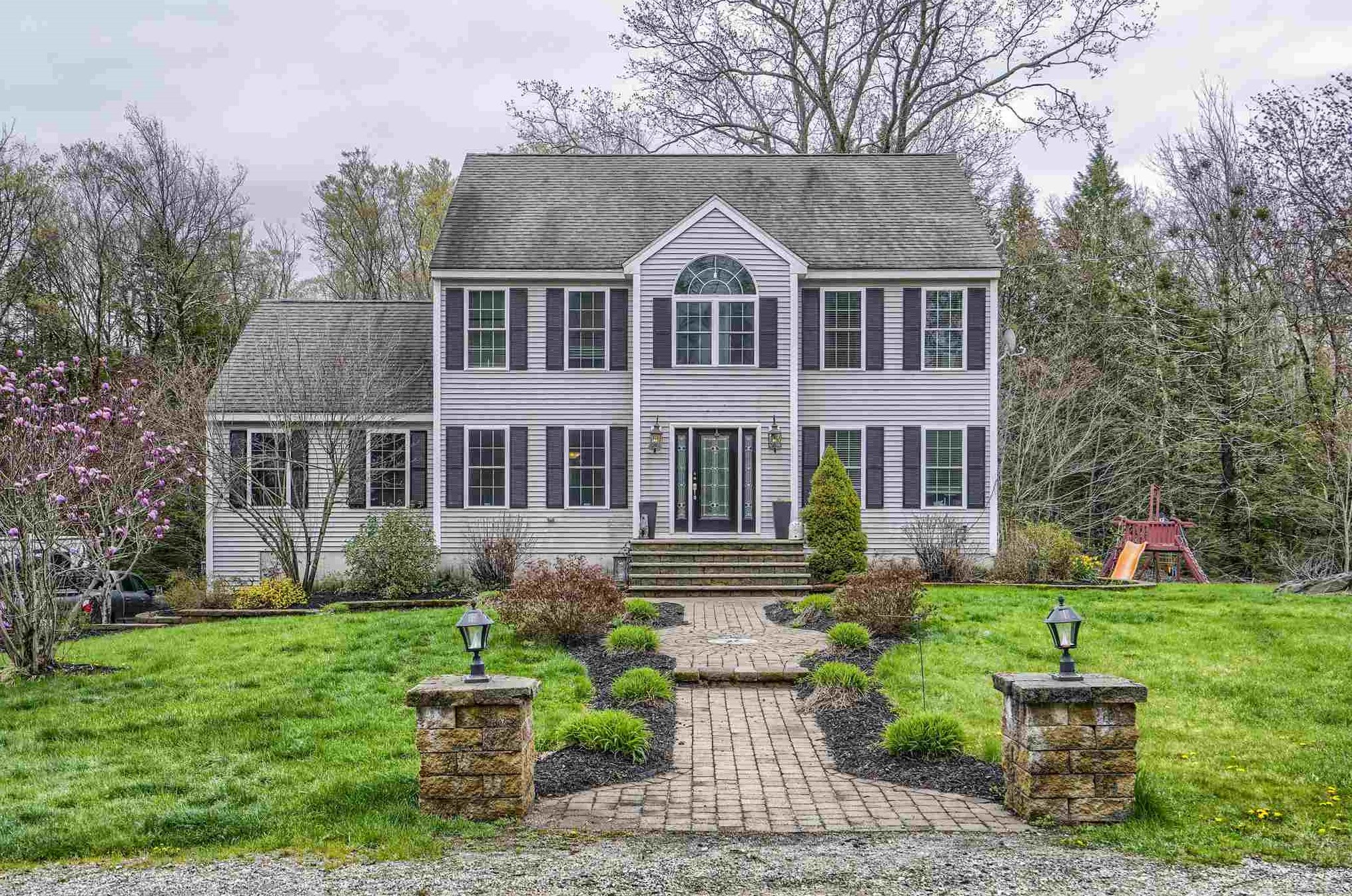 72 Lady Slipper Ln, Chester, NH 03036-4060