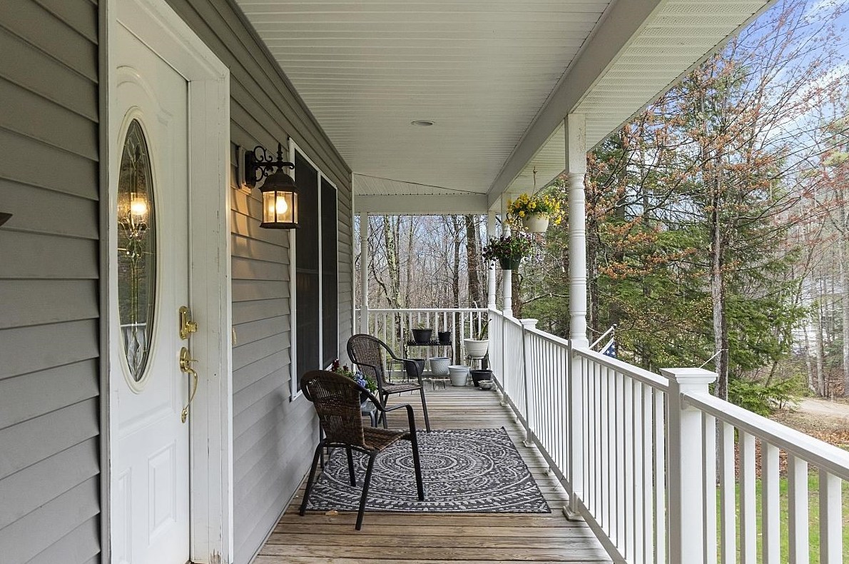 47 Old Woods, Northwood, NH 03261