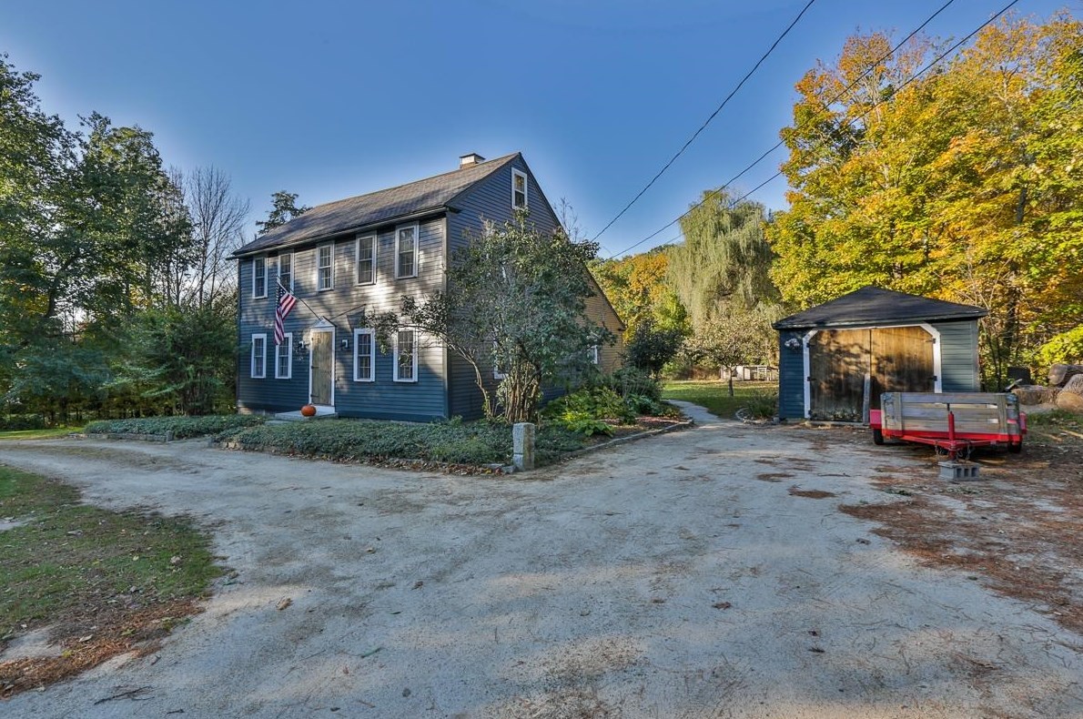 11 S Main St, Mount Vernon, NH 03057