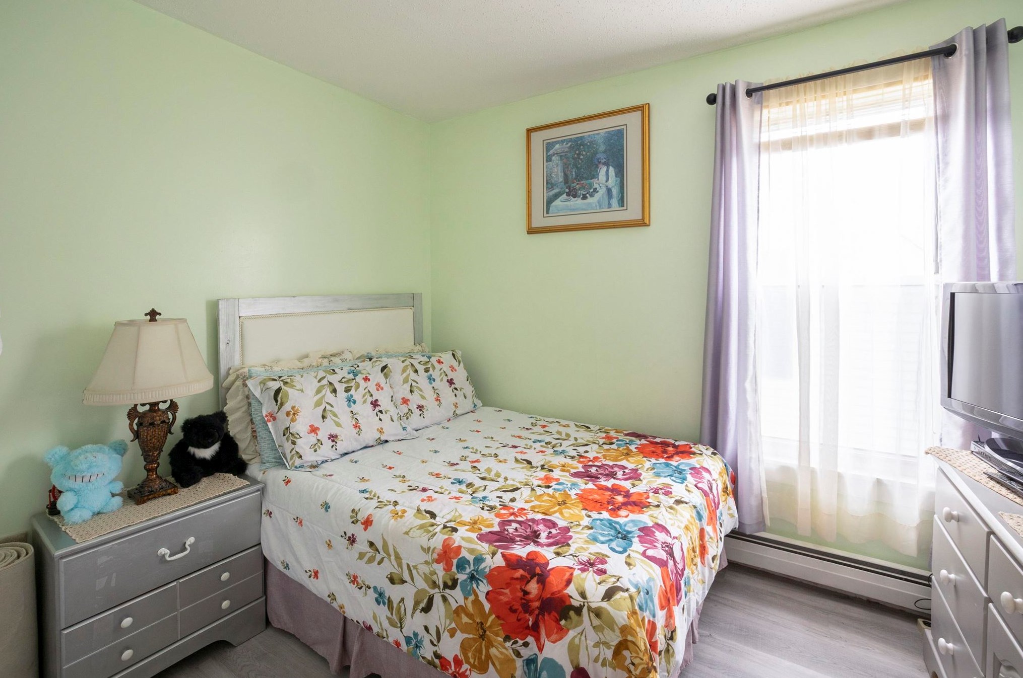 343 Auburn St, Manchester NH 03103-4805 exterior