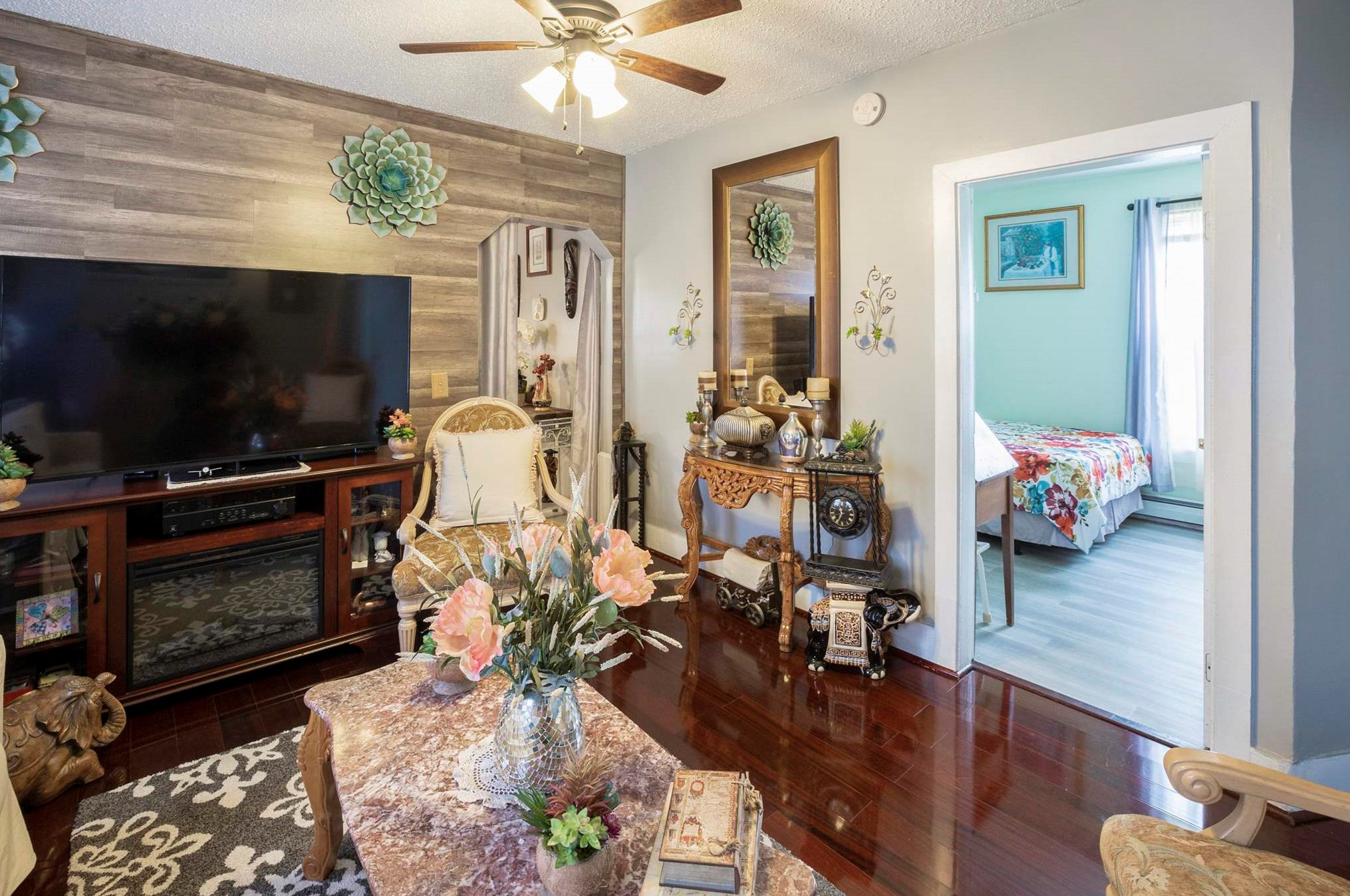 343 Auburn St, Manchester NH 03103-4805 exterior