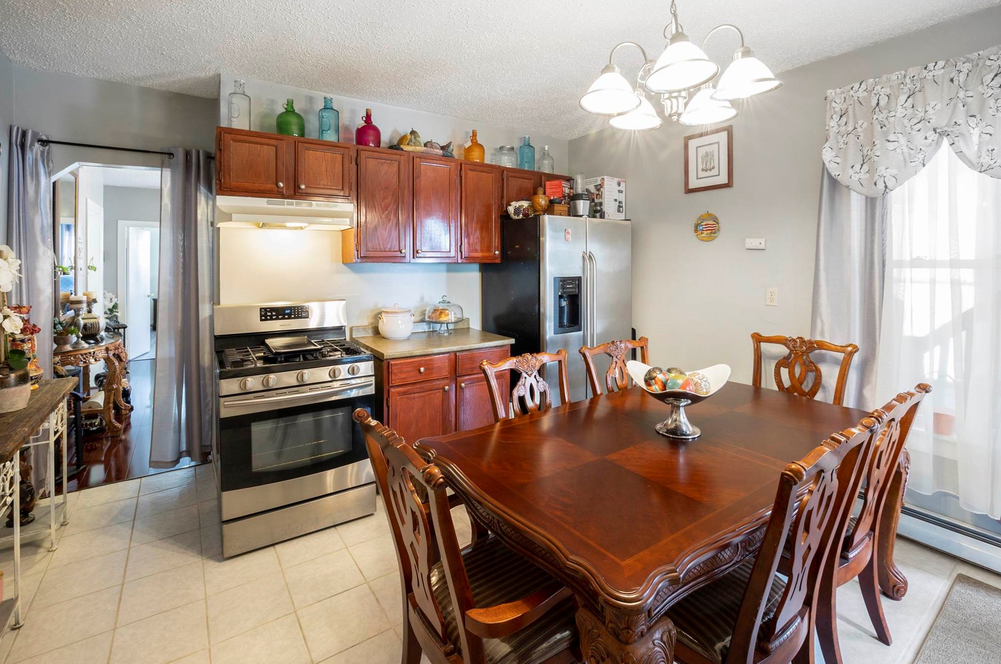 343 Auburn St, Manchester NH 03103-4805 exterior