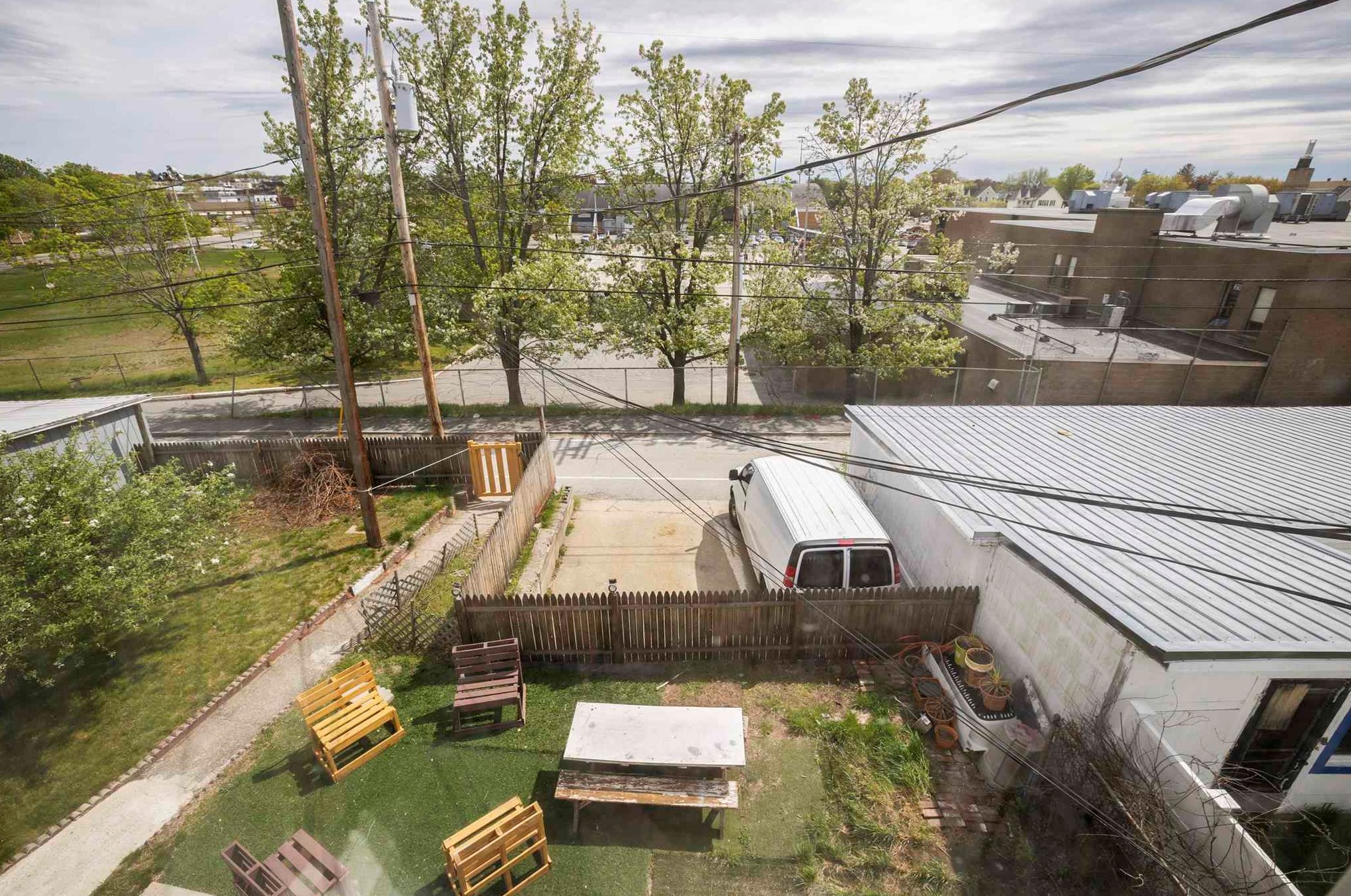 343 Auburn St, Manchester NH 03103-4805 exterior