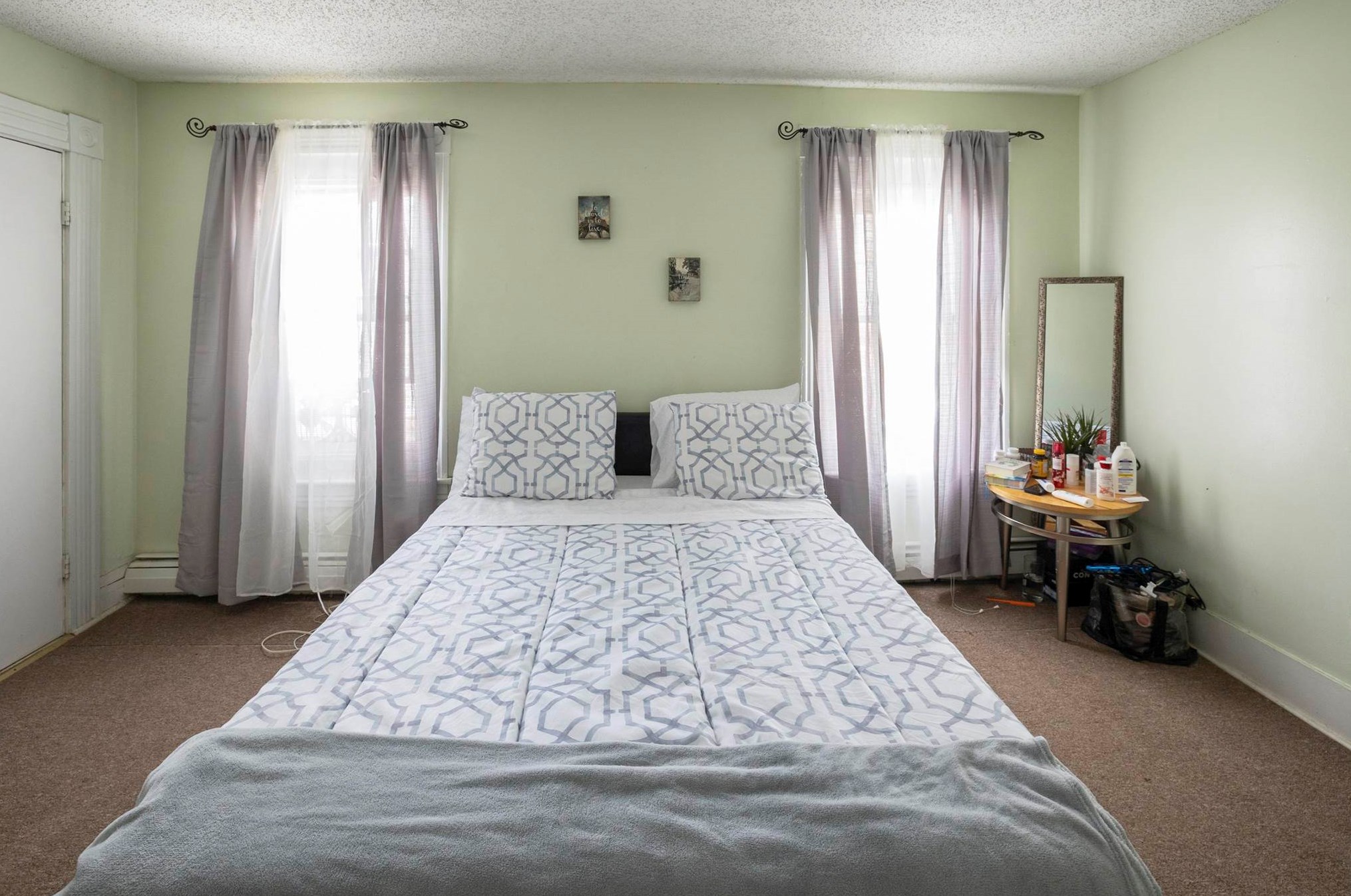 343 Auburn St, Manchester NH 03103-4805 exterior