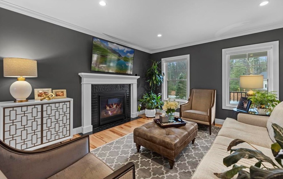 4 Heath Dr, Newfields NH  03856-4400 exterior