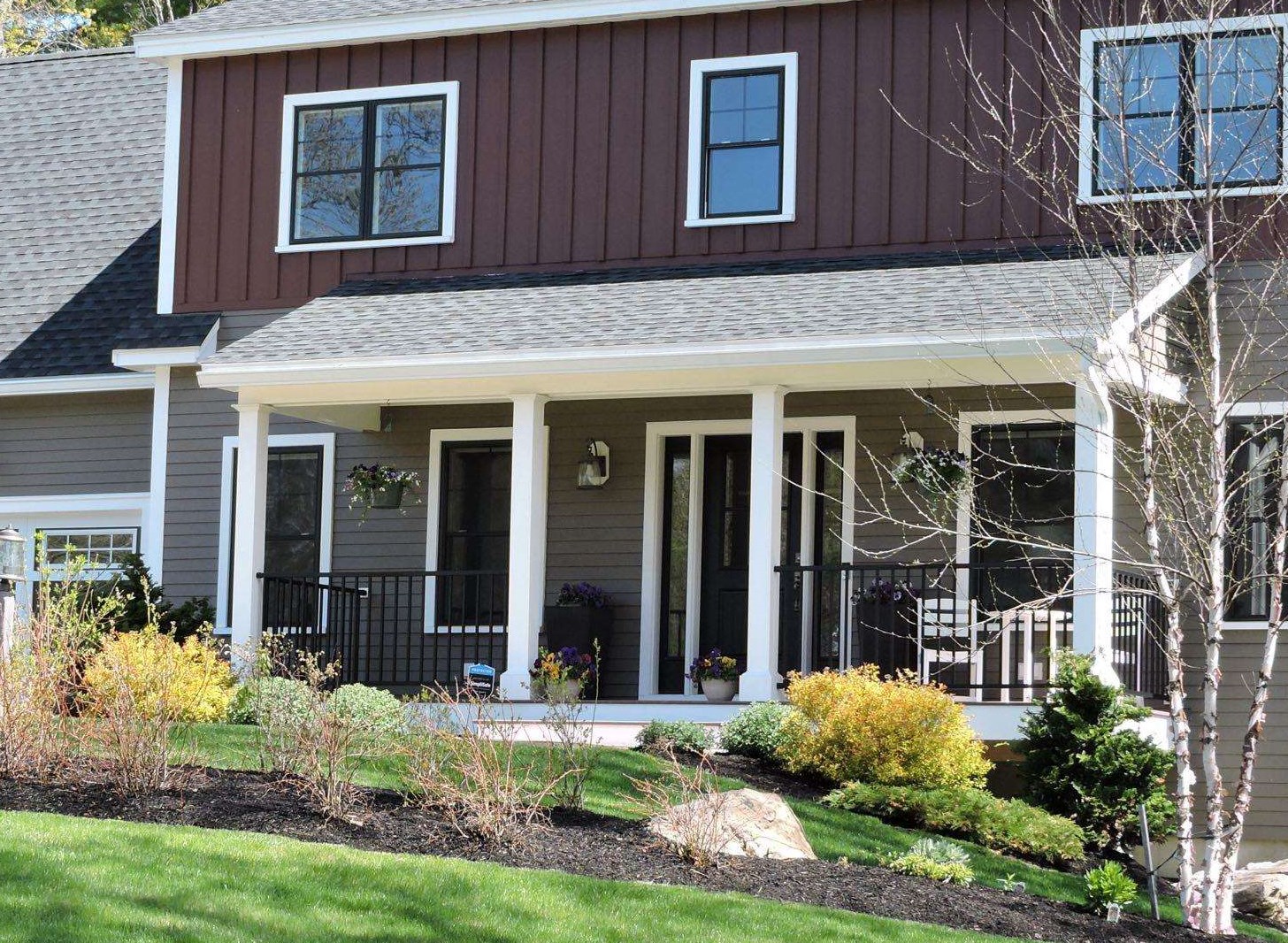 4 Heath Dr, Newfields NH  03856-4400 exterior