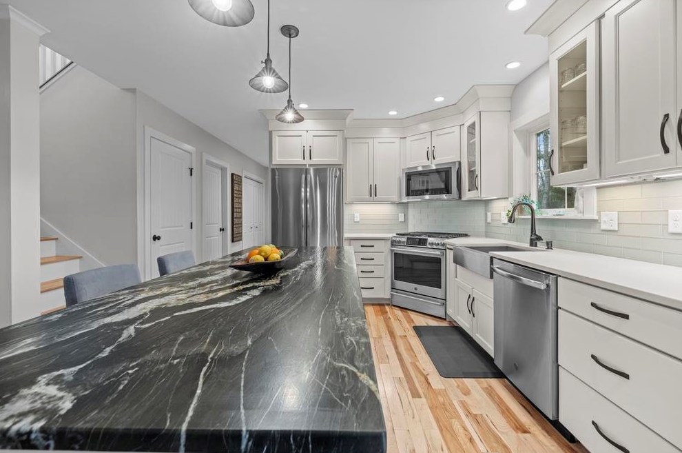 4 Heath Dr, Newfields NH  03856-4400 exterior