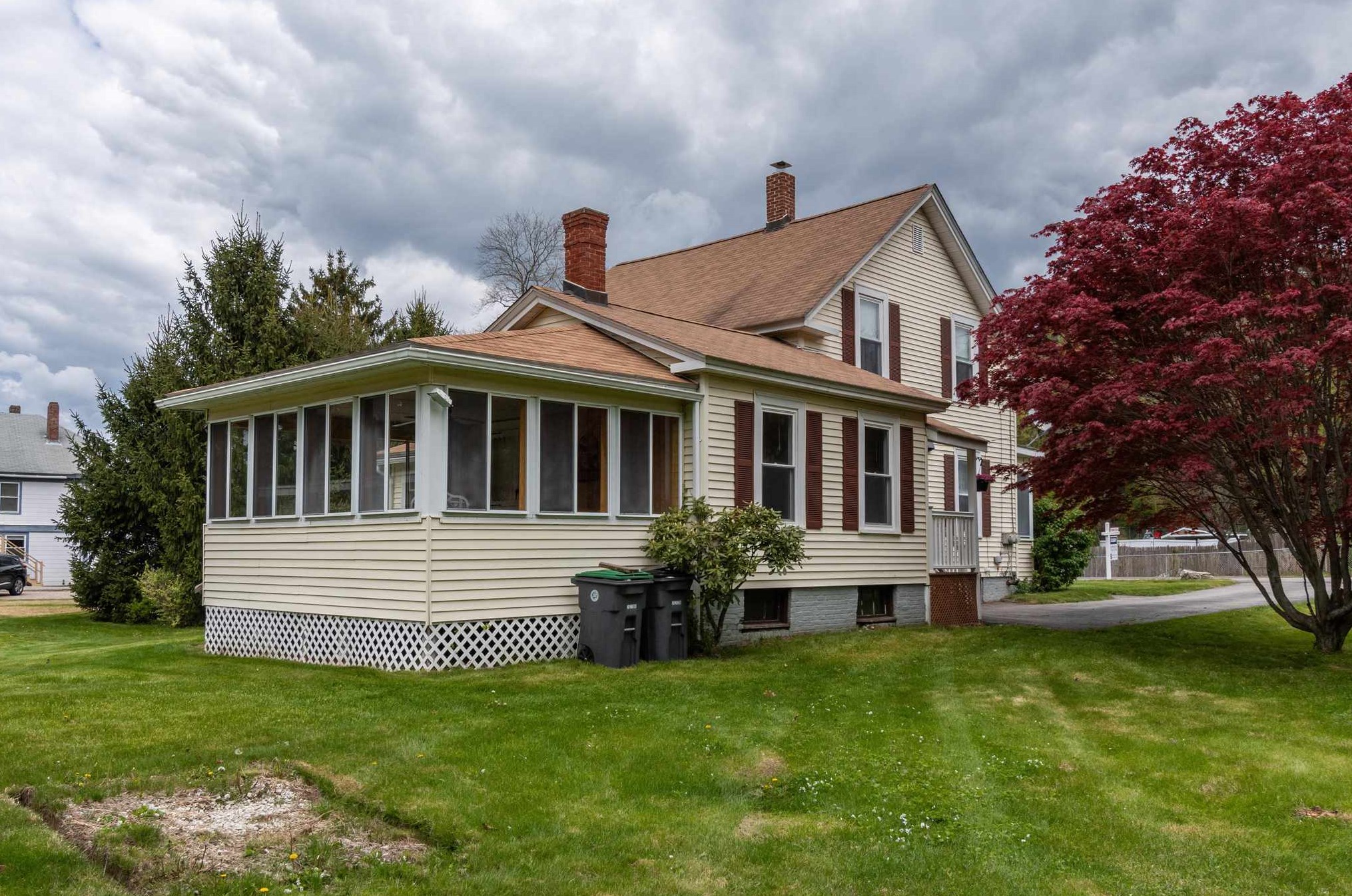 25 Main St, Manchester NH 03102-5129 exterior