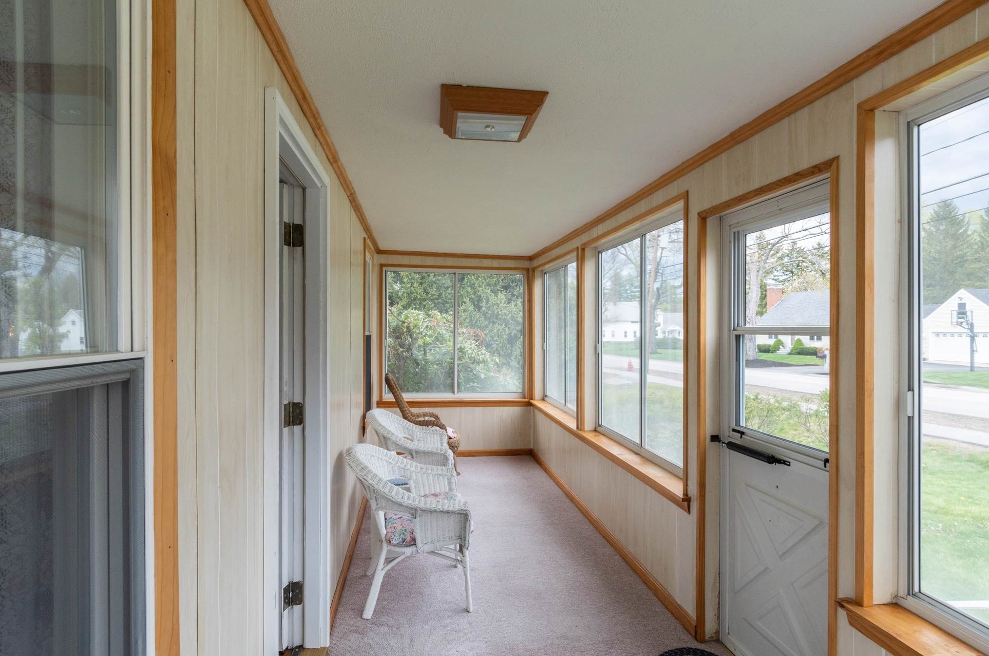 25 Main St, Manchester NH 03102-5129 exterior