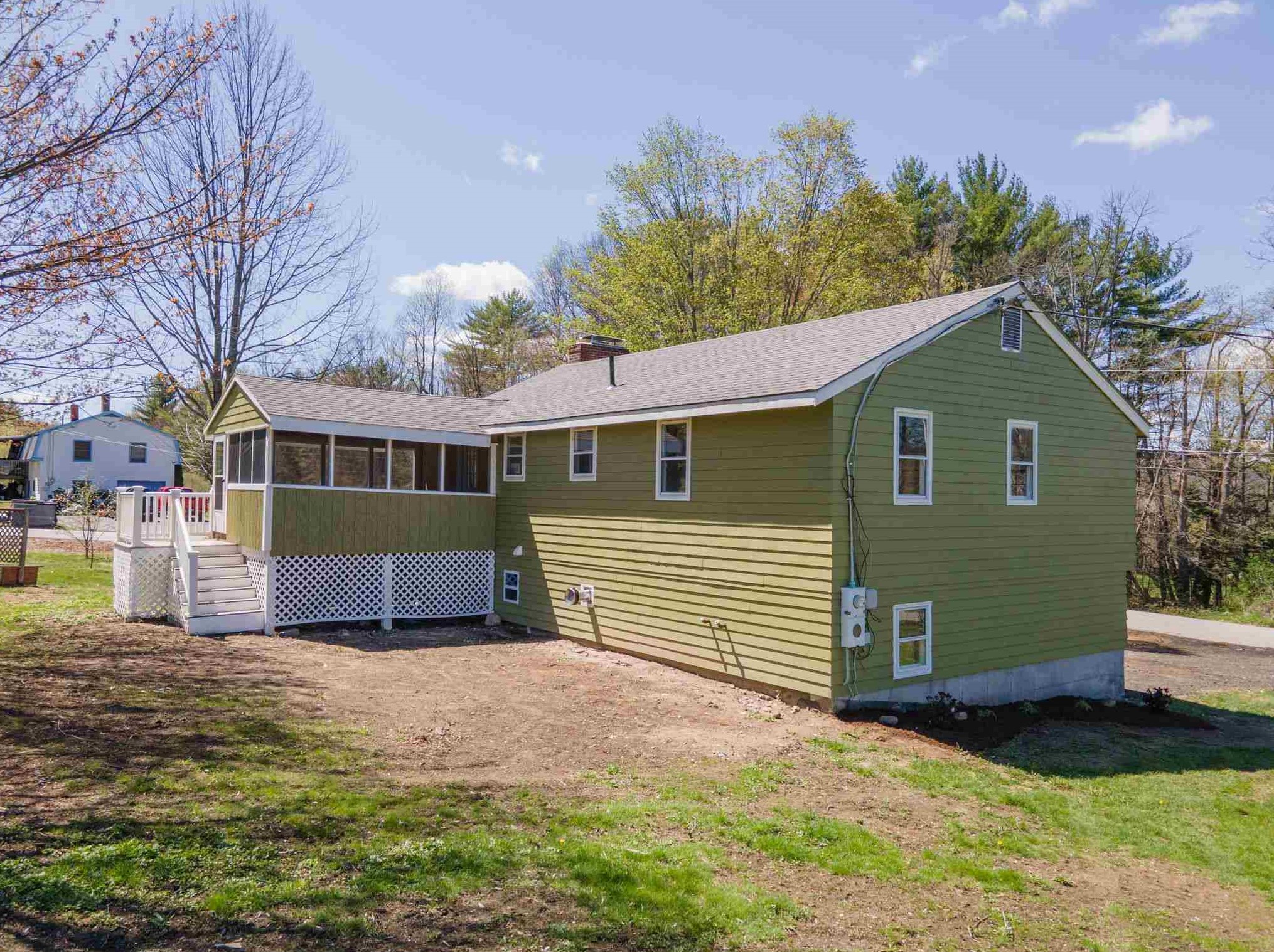 101 Chestnut St, Bridgewater NH  03222-3071 exterior