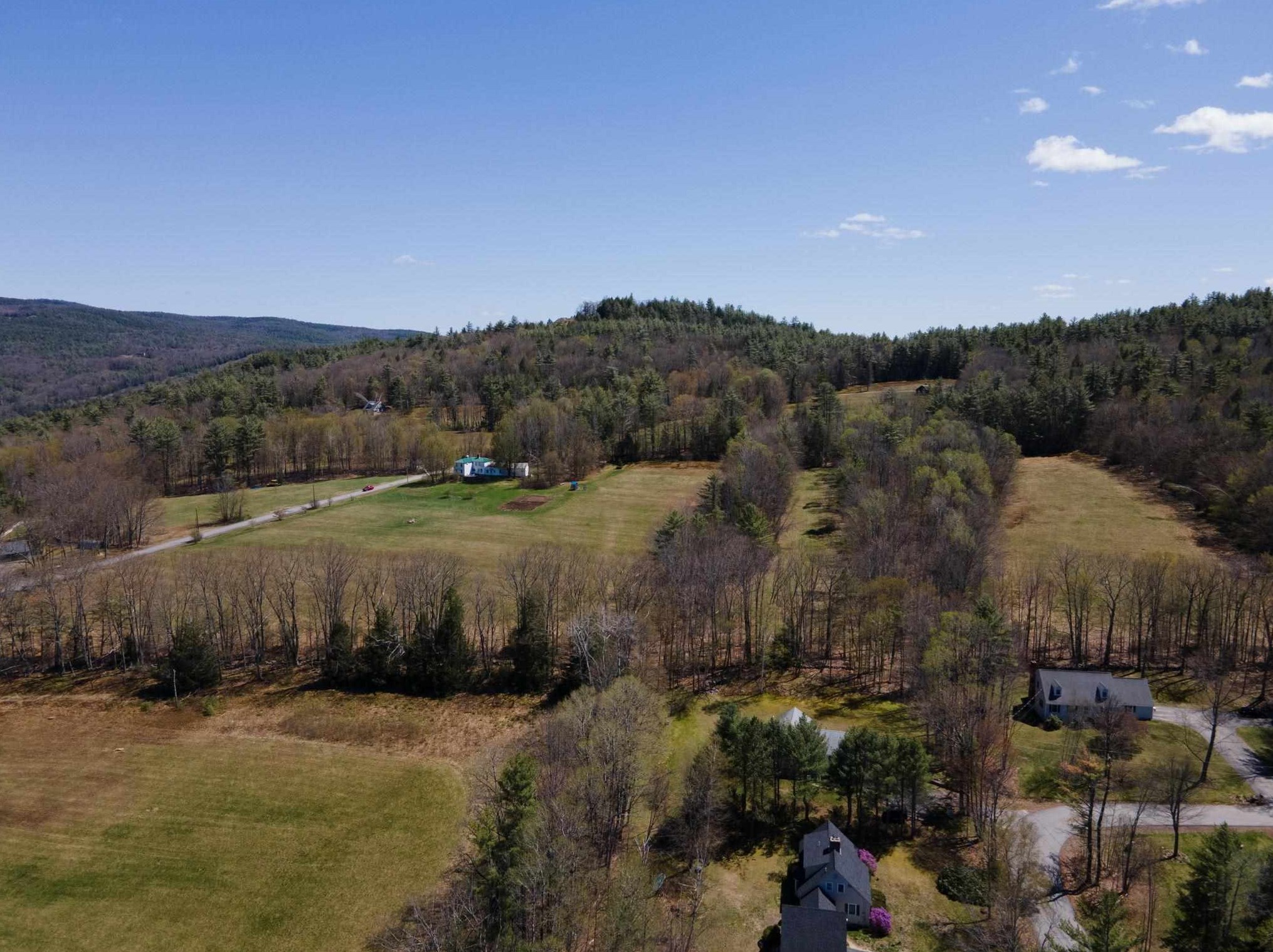 101 Chestnut St, Bridgewater NH  03222-3071 exterior