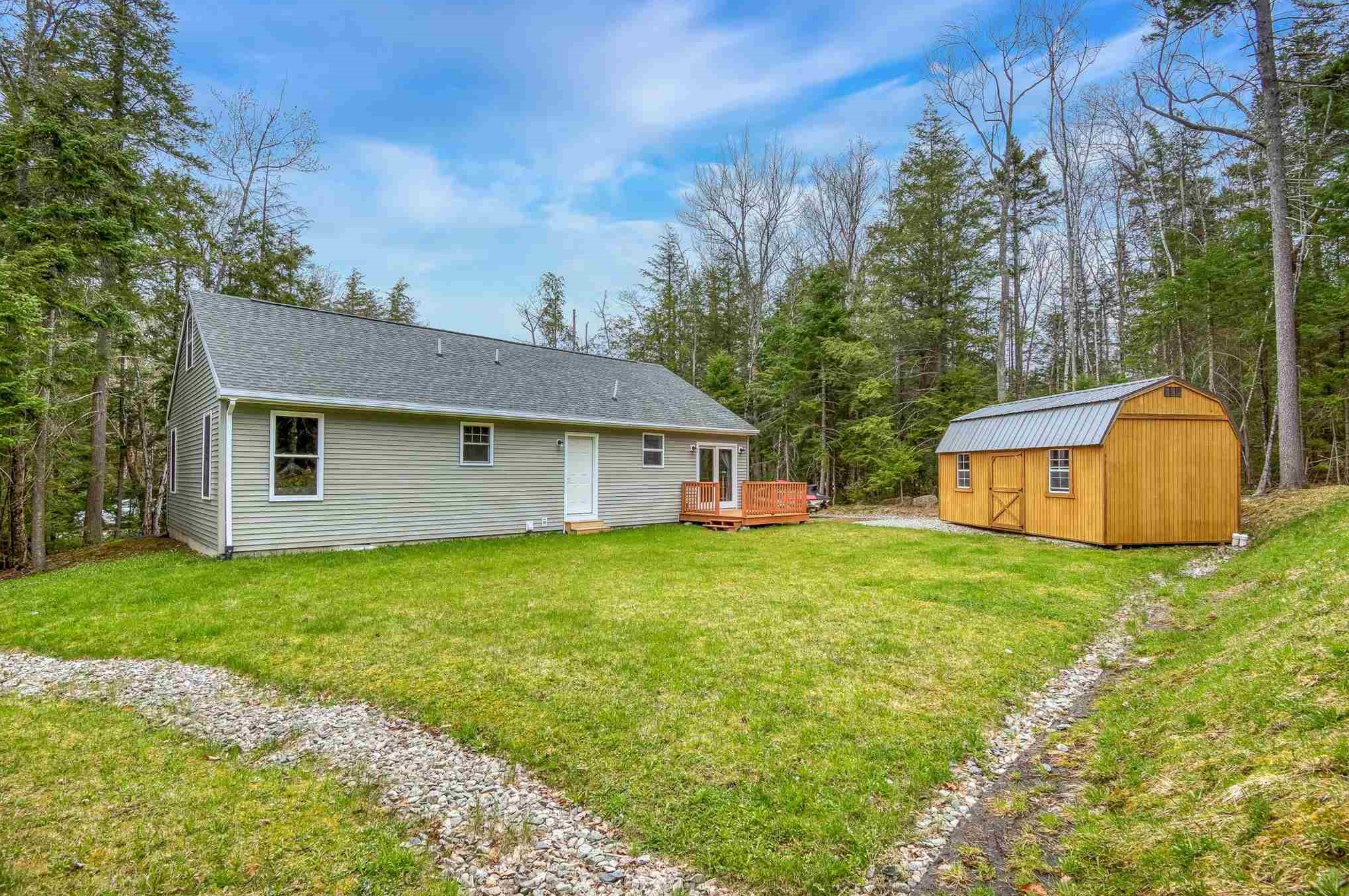 162 Noyes St, Bethlehem, NH 03574-4928