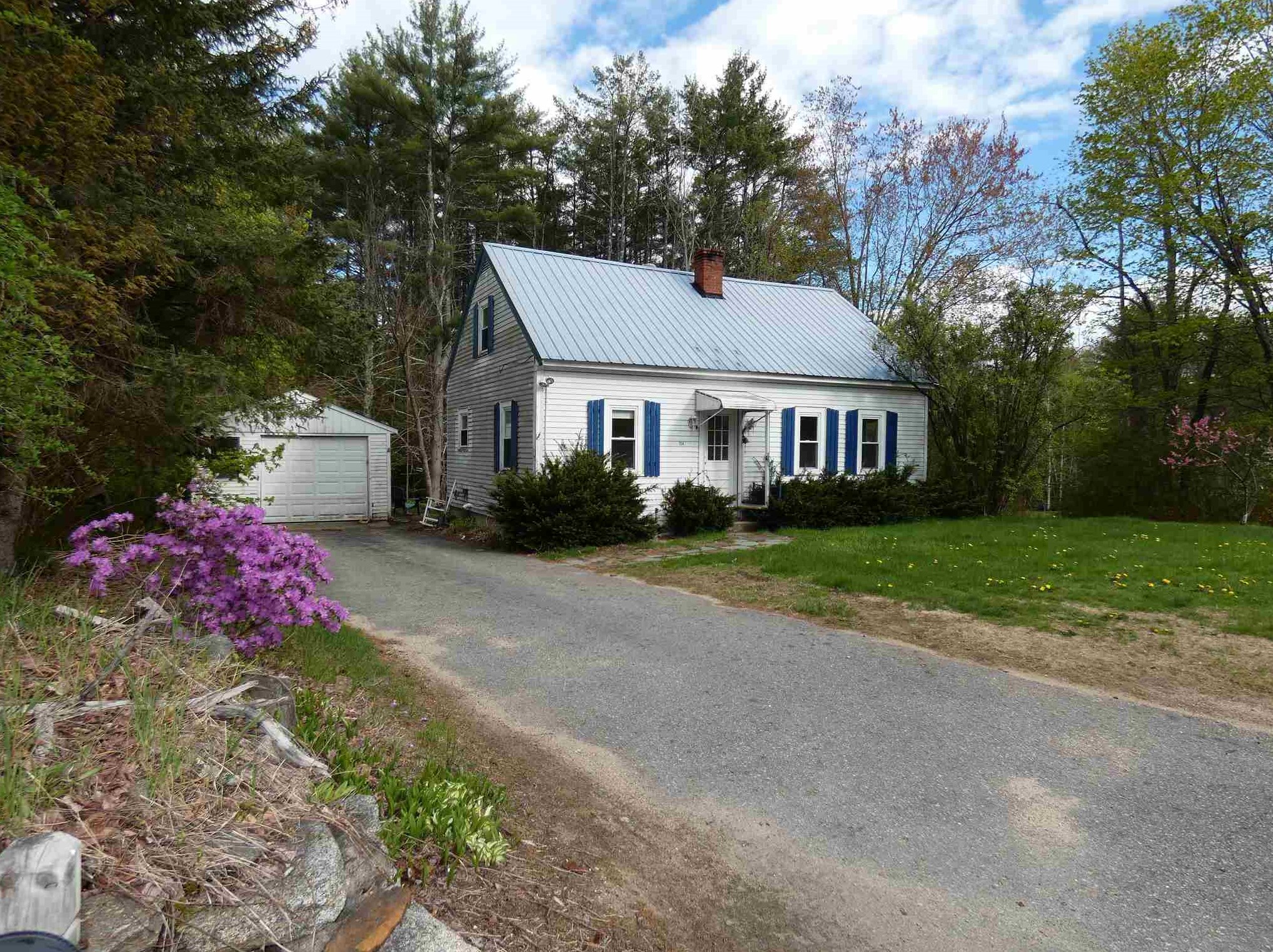 164 Lake Shore Dr, Moultonborough, NH 03254 exterior