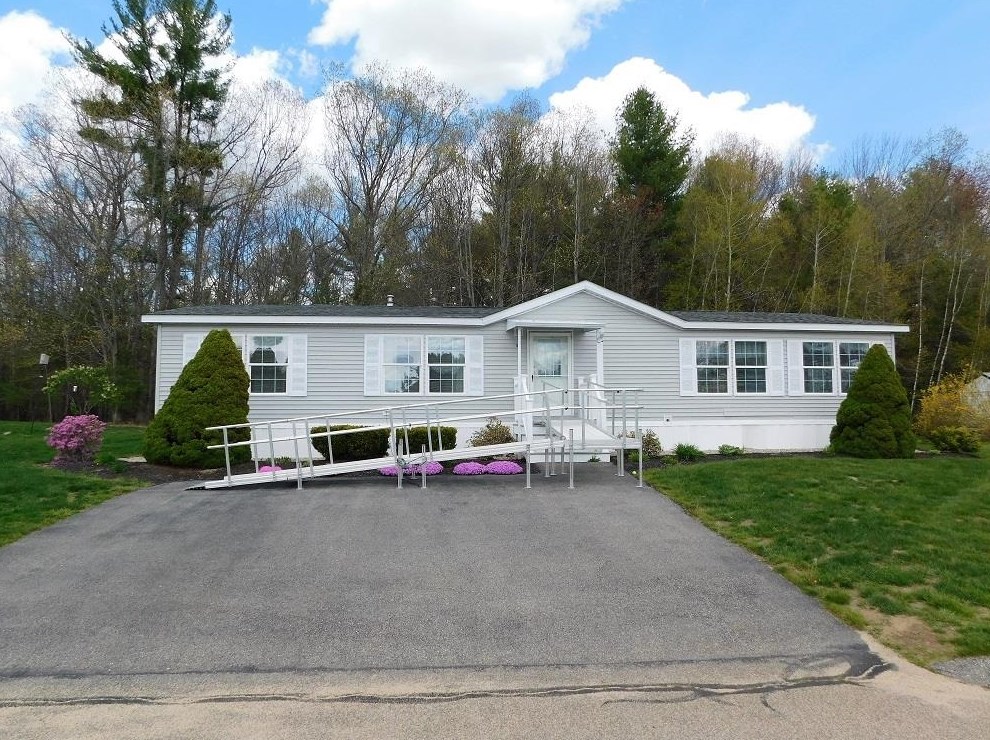 38 Constitution Way, Dover, NH 03820