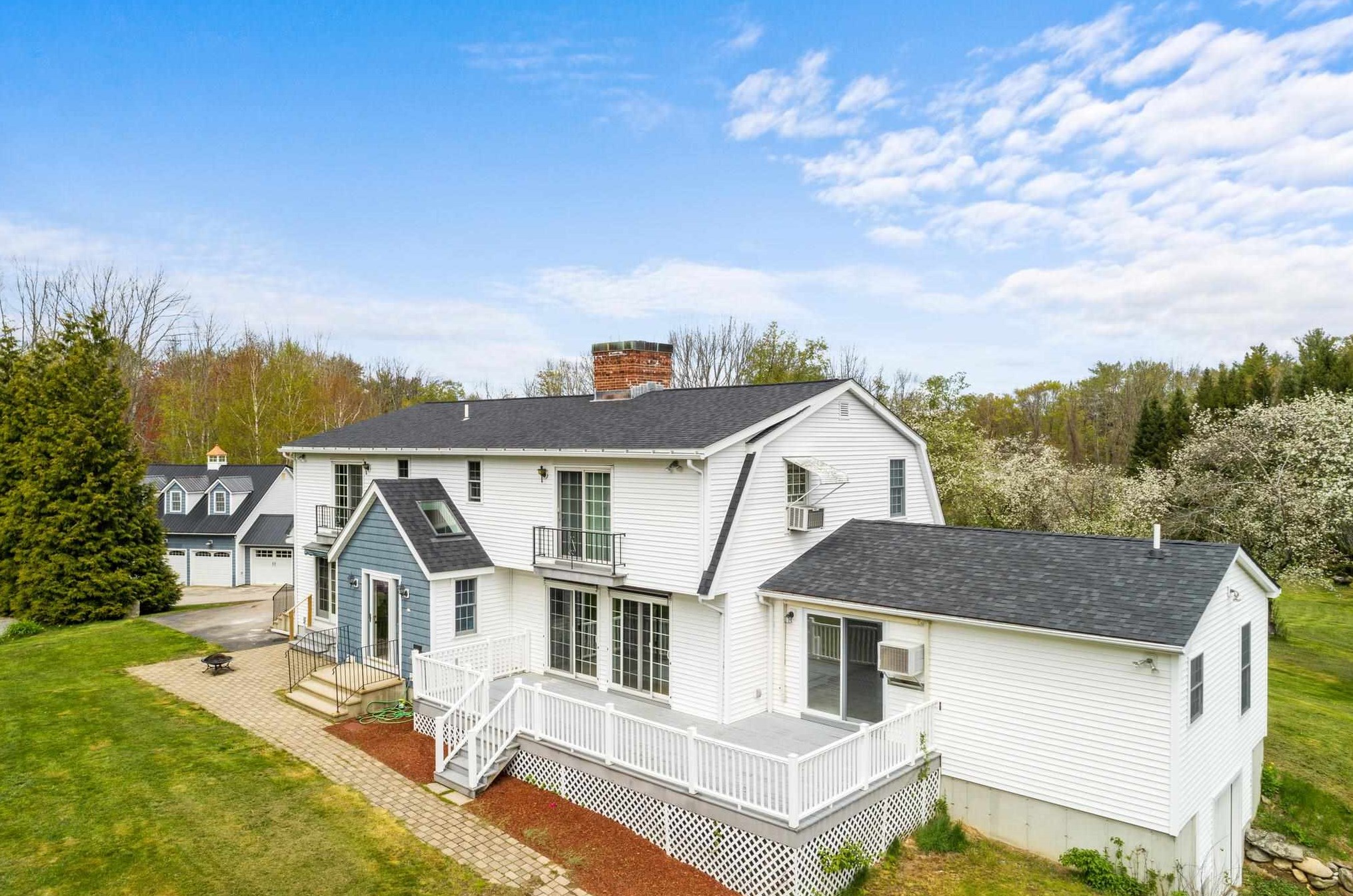 54 Briar Hill Rd, New Boston, NH 03070