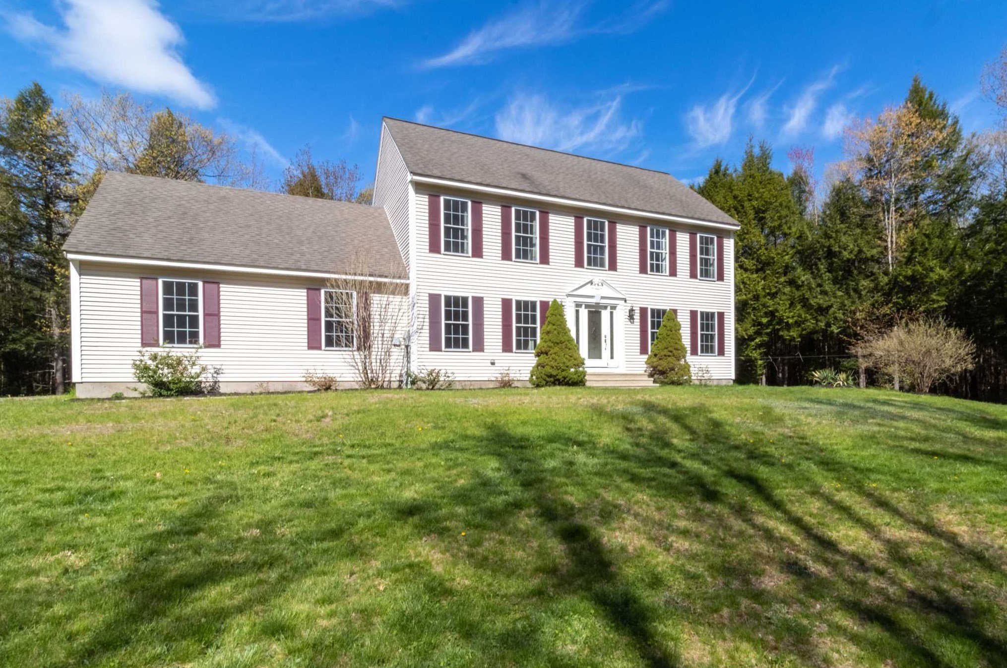24 Salisbury Road, Mount Vernon, NH 03057
