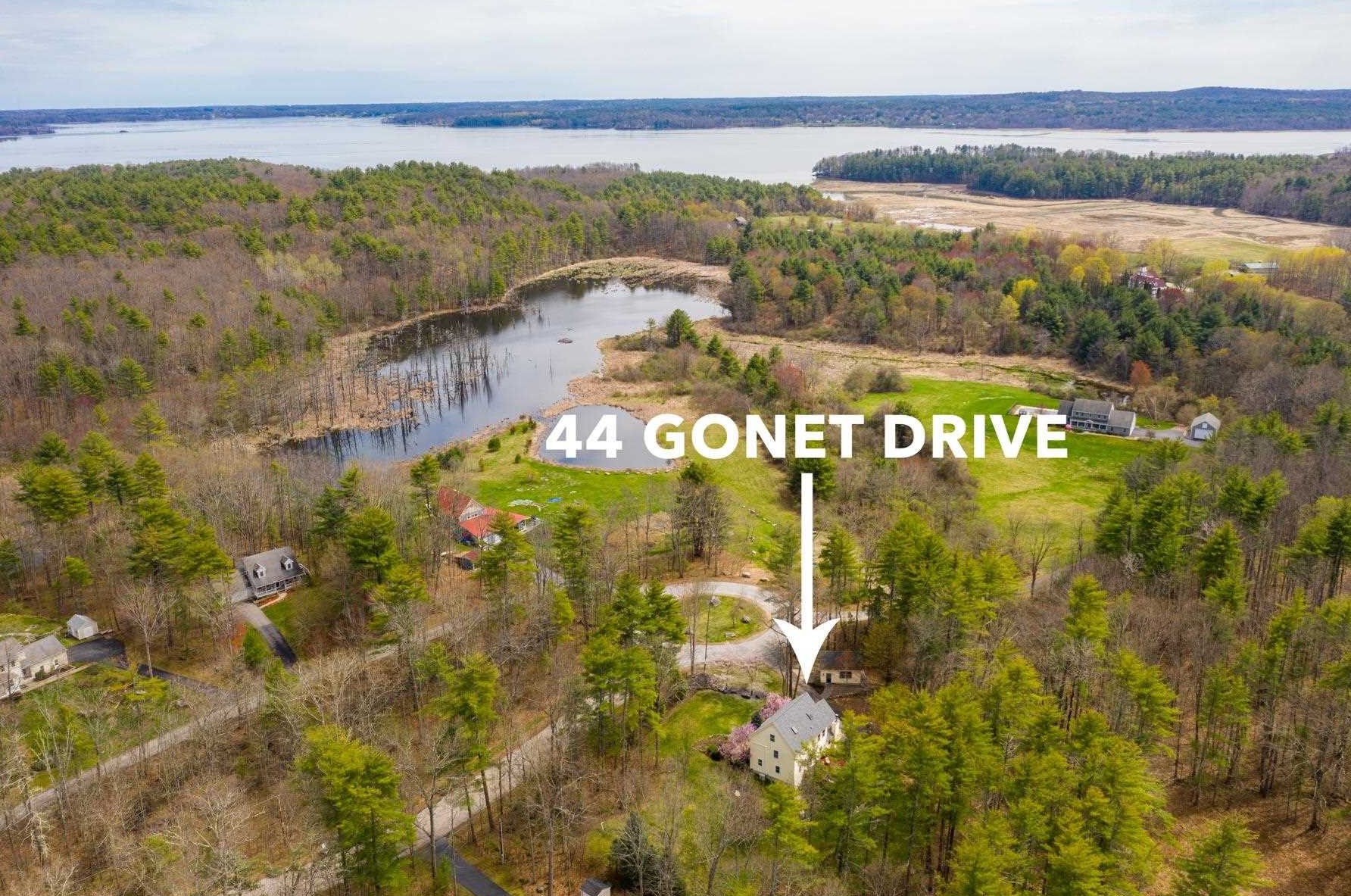 44 Gonet Dr, Newmarket, NH 03857 exterior