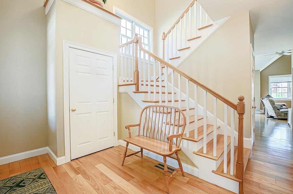 1 Blossom, Stratham, NH 03885