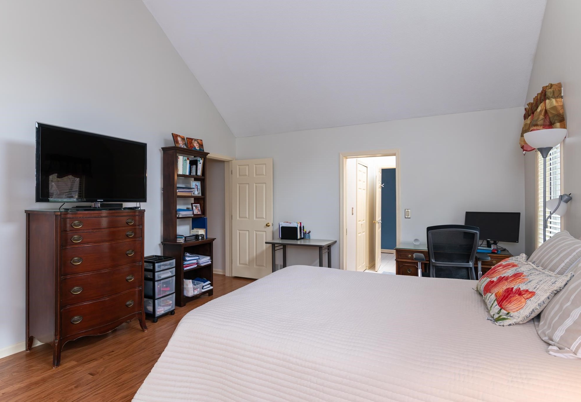 12 Wynridge Rd, Windham NH  03087-1658 exterior