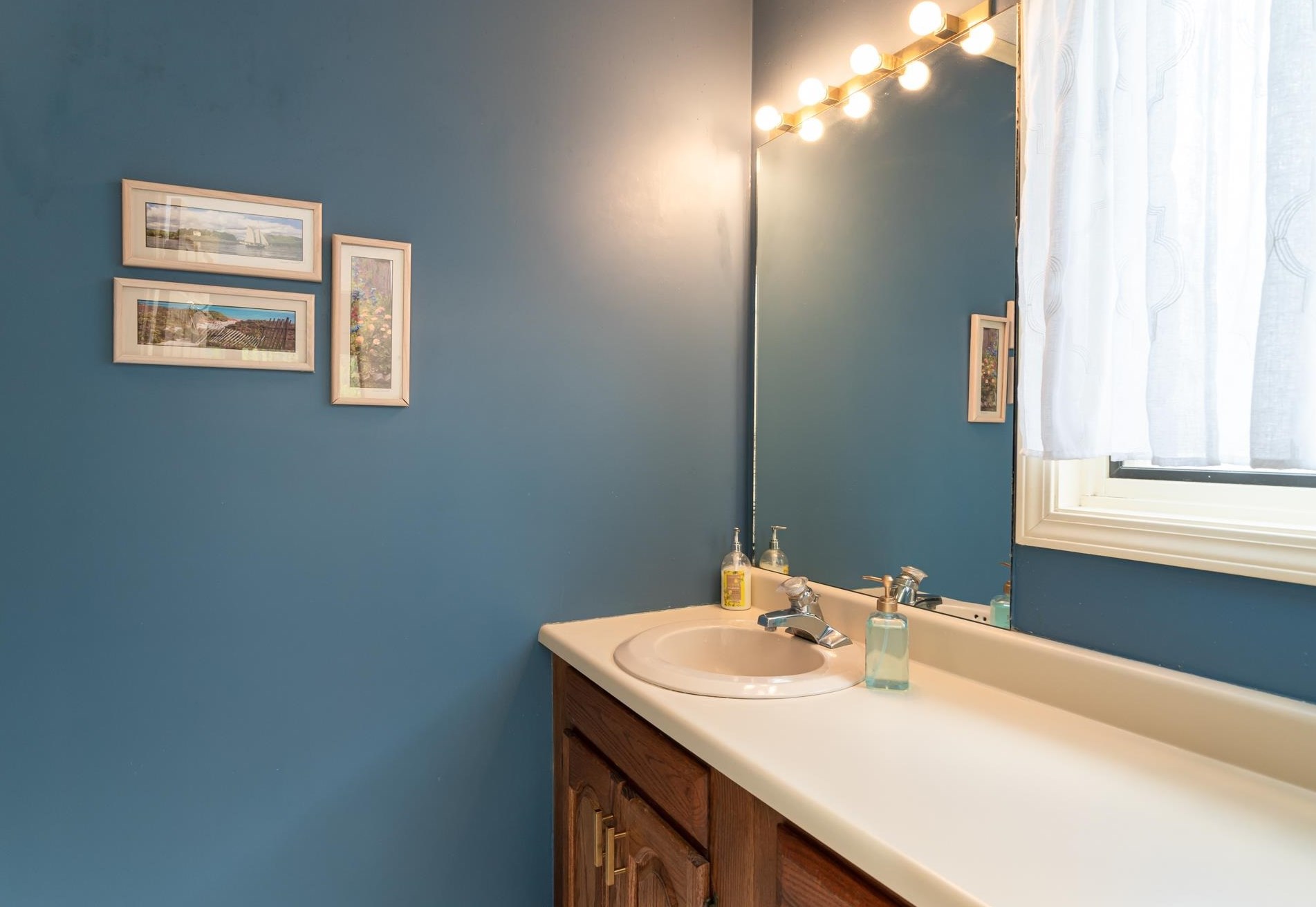 12 Wynridge Rd, Windham NH  03087-1658 exterior