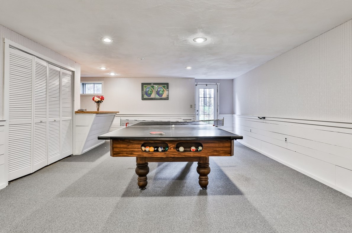 12 Wynridge Rd, Windham NH  03087-1658 exterior