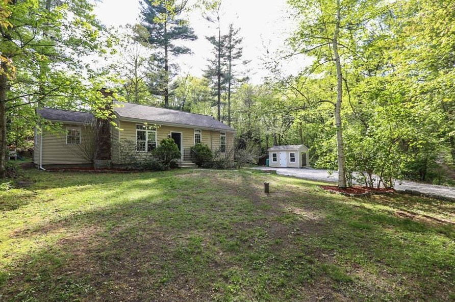 3 Pine Brook Rd, Windham, NH 03087
