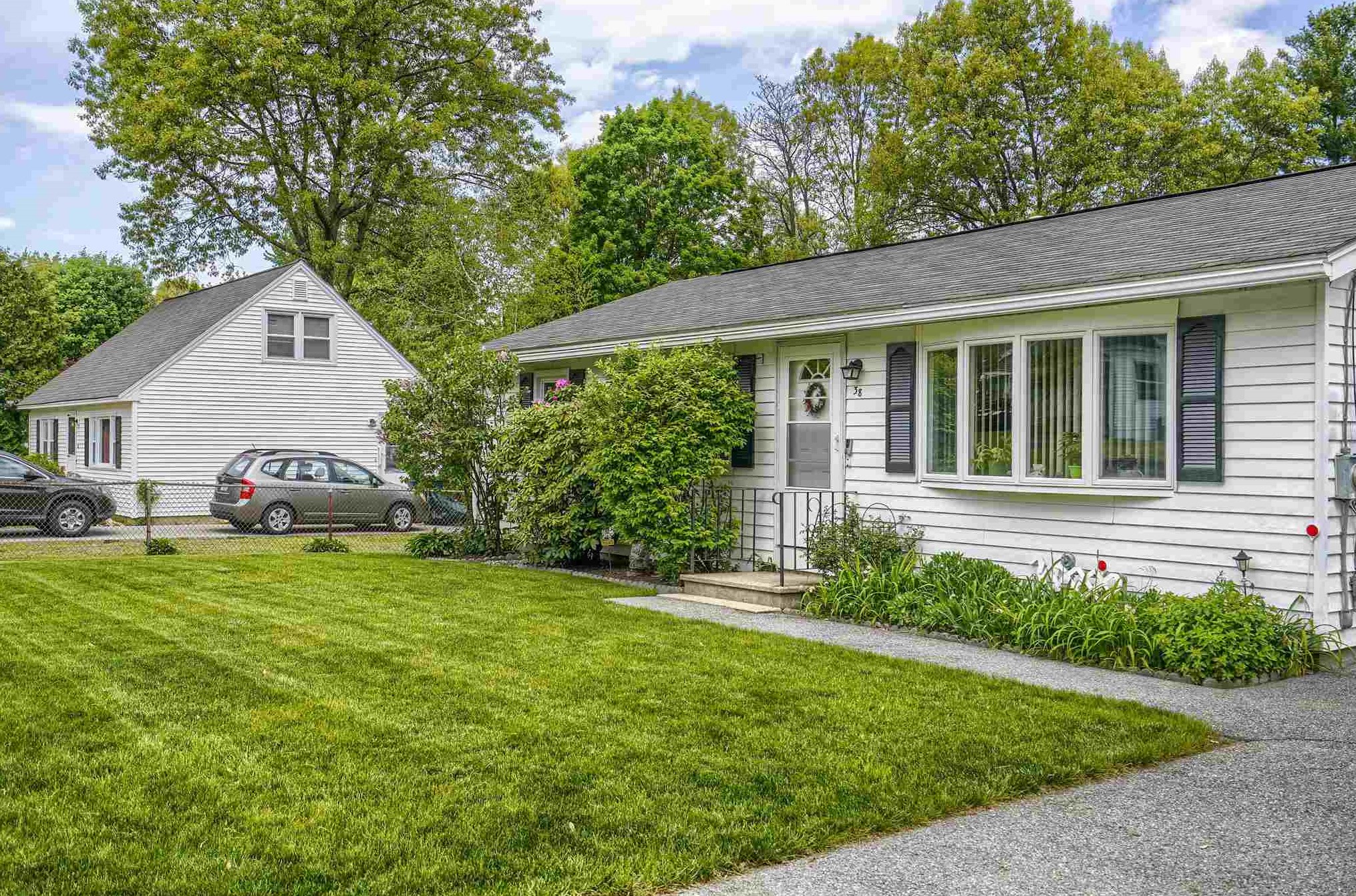 38 Elgin St, Nashua, NH 03060