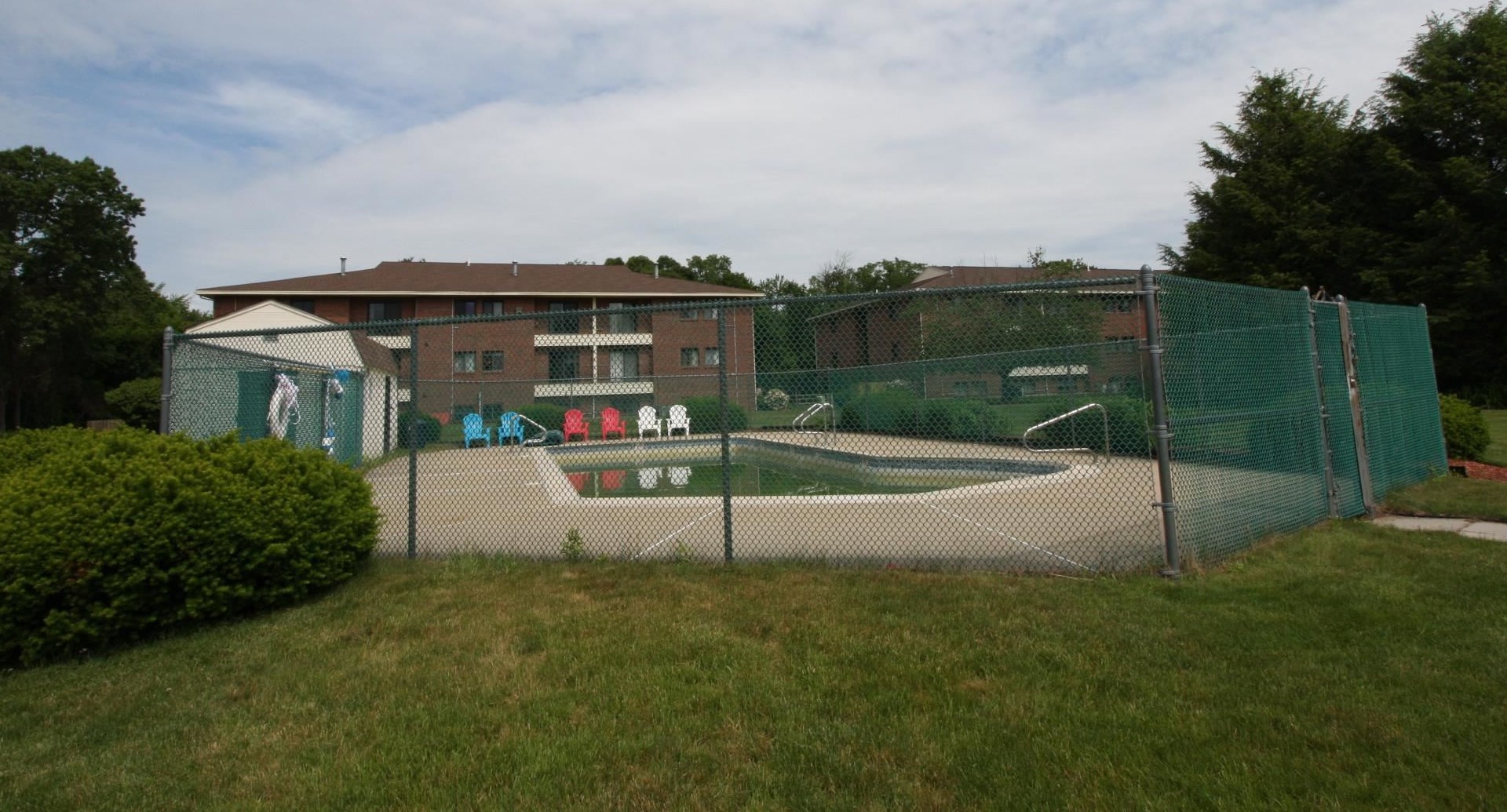 526 Abbott Farm Ln, Hudson NH  03051-3686 exterior