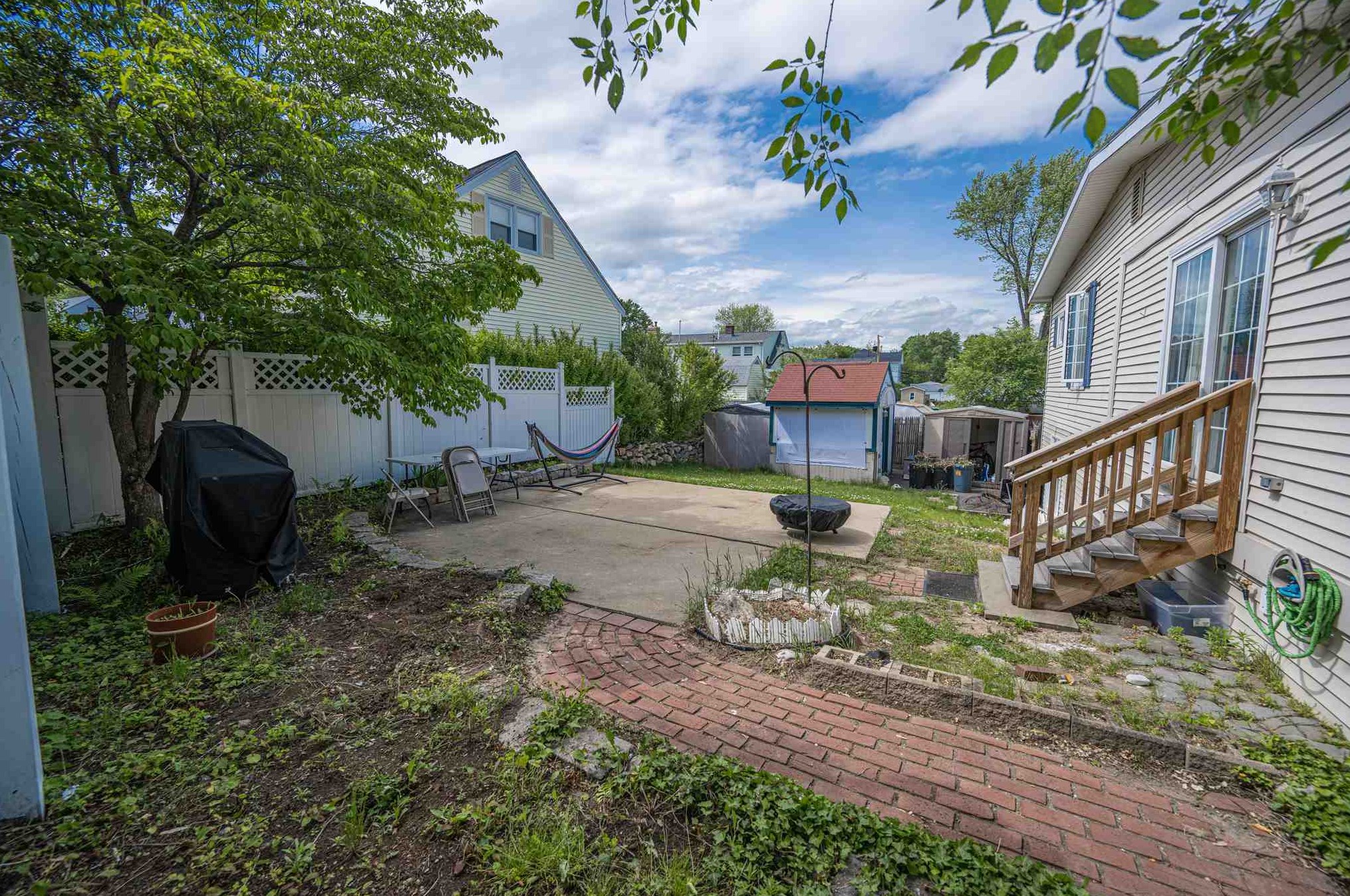 10 Jewett St, Manchester NH 03103-3856 exterior