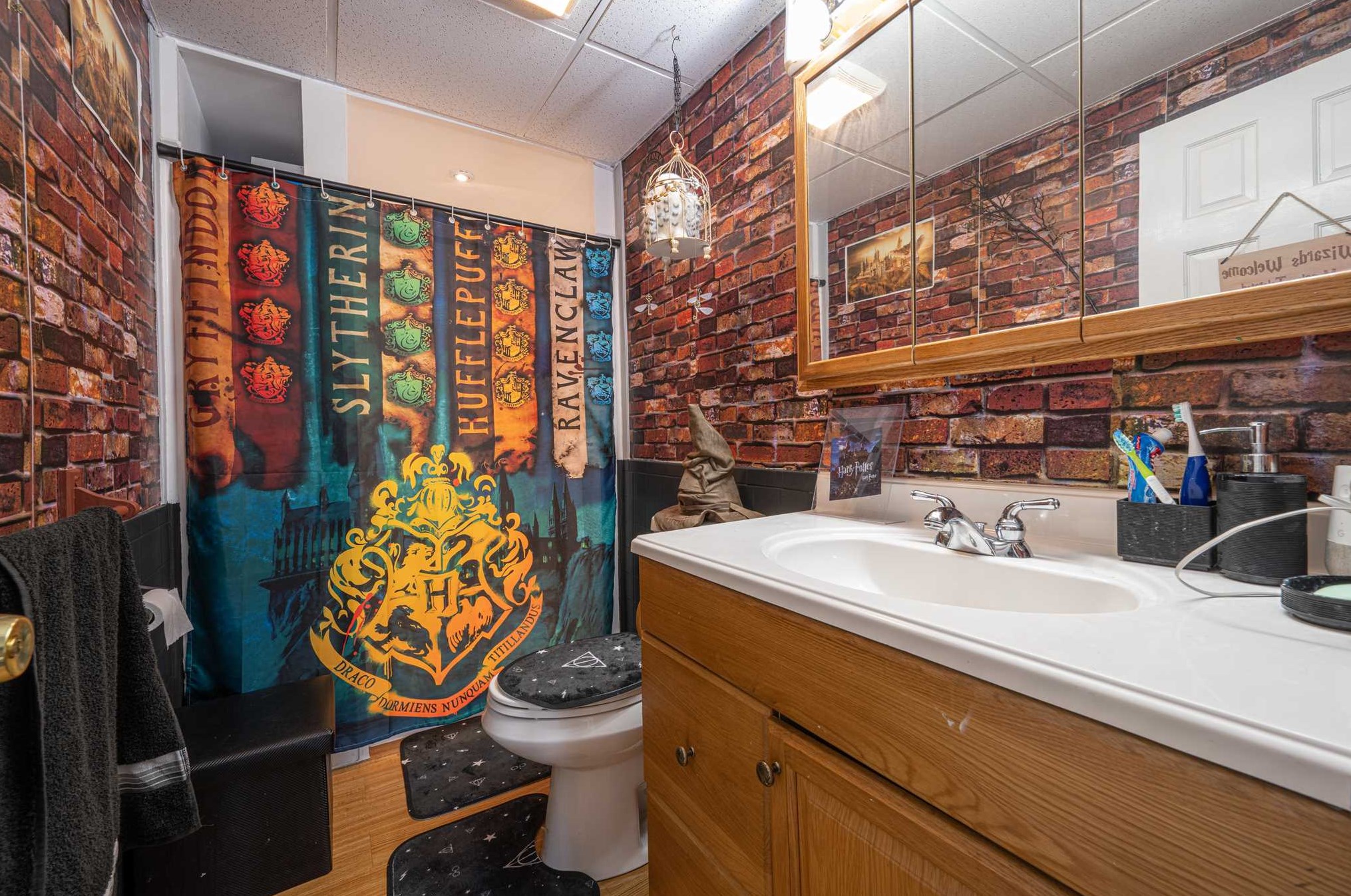 10 Jewett St, Manchester NH 03103-3856 exterior