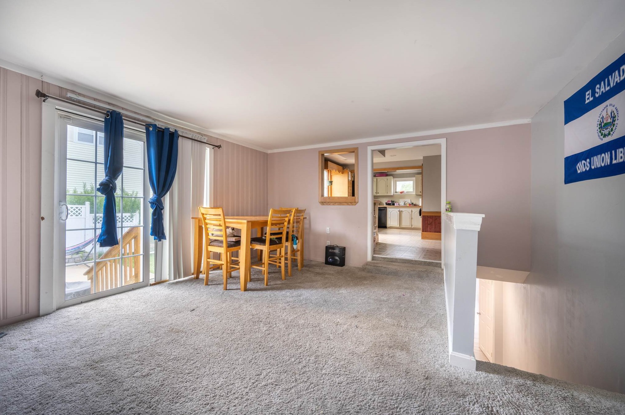 10 Jewett St, Manchester NH 03103-3856 exterior