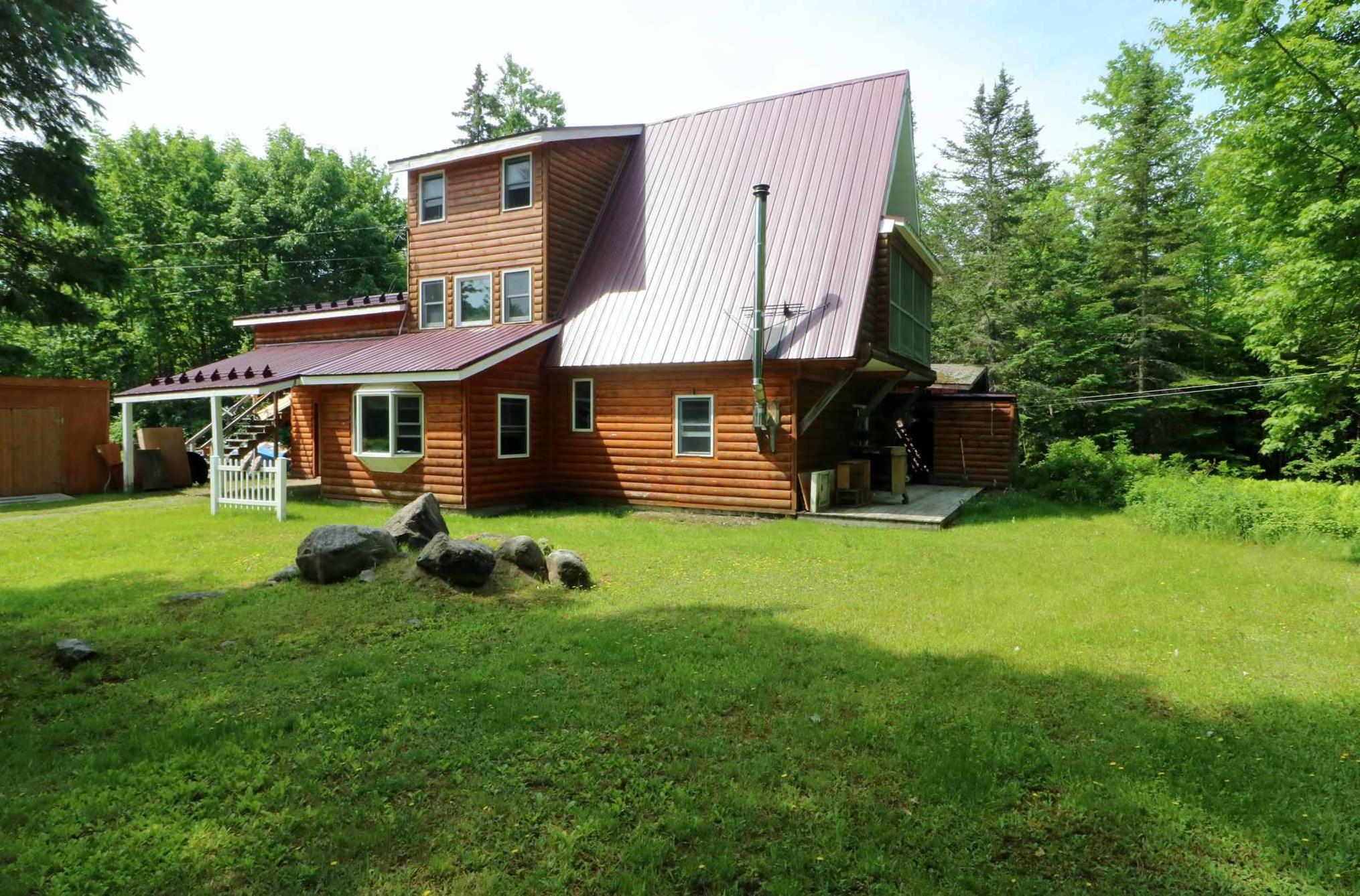 133 Cogswell Rd, Dummer, NH 03588 exterior