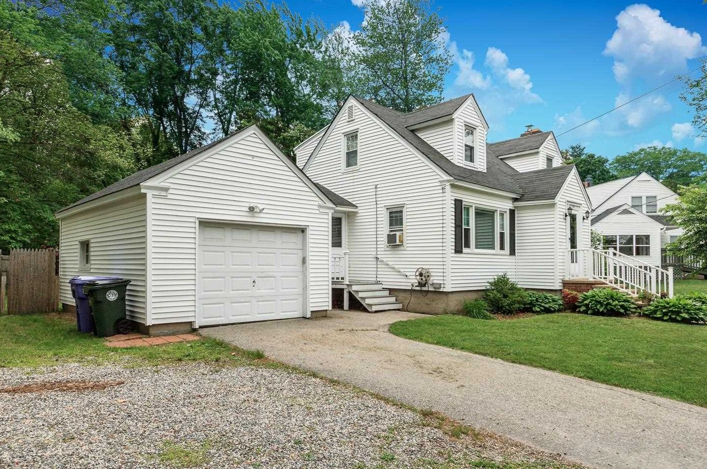 519 Candia Rd, Manchester, NH 03109 exterior