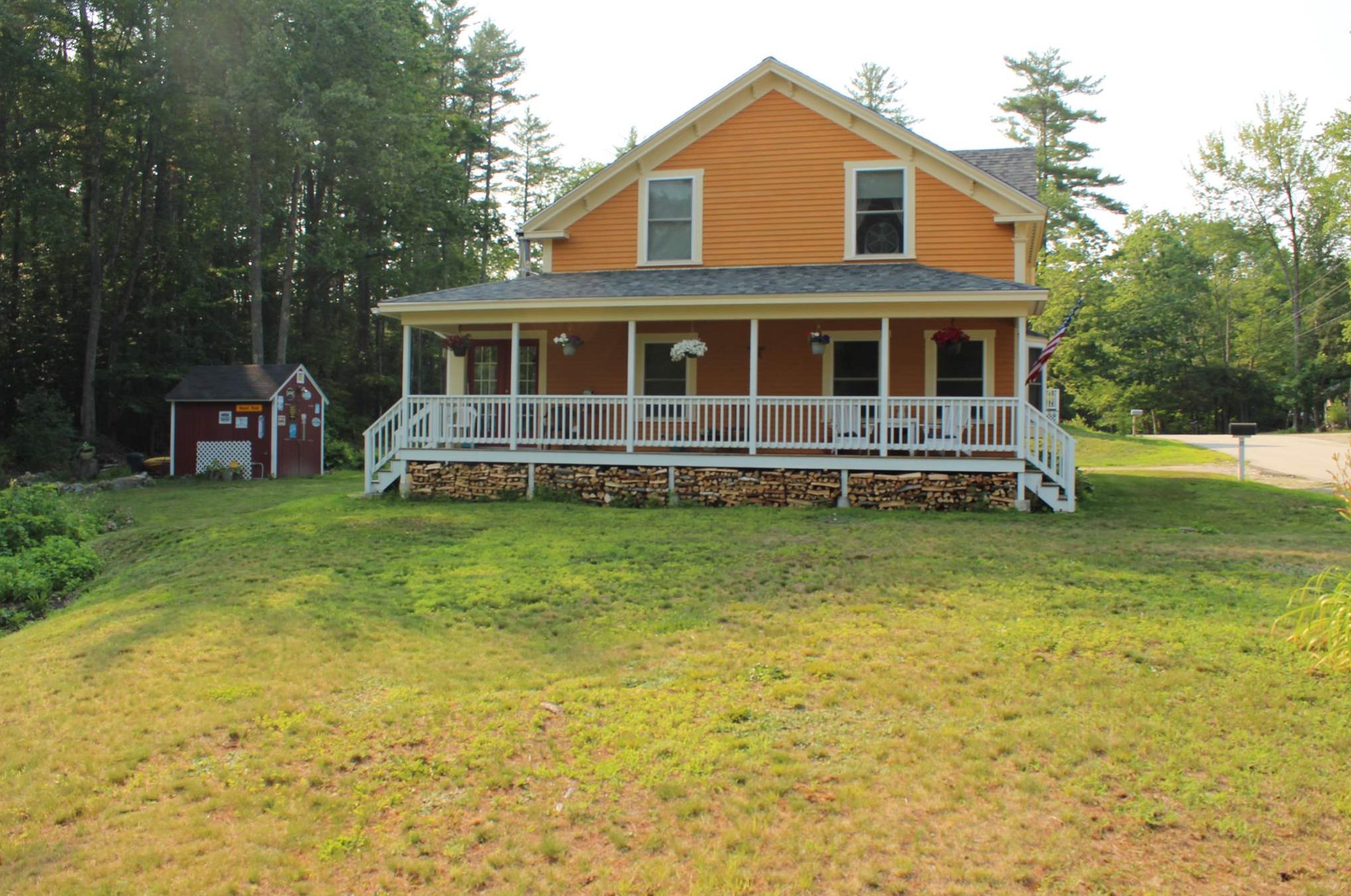 57 Forest St, Wakefield, NH 03872