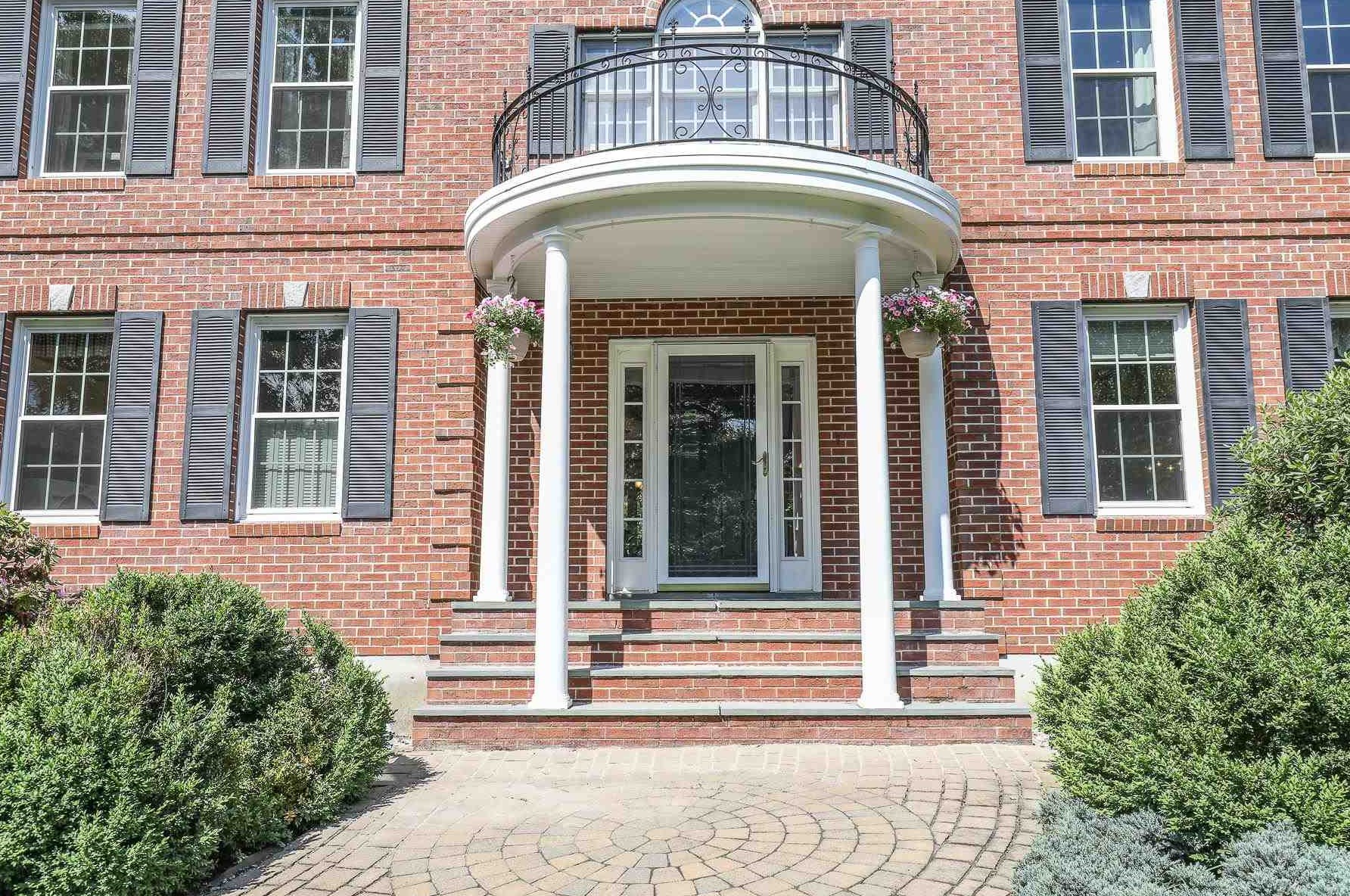 14 Pembroke Way, Manchester, NH 03110-4520