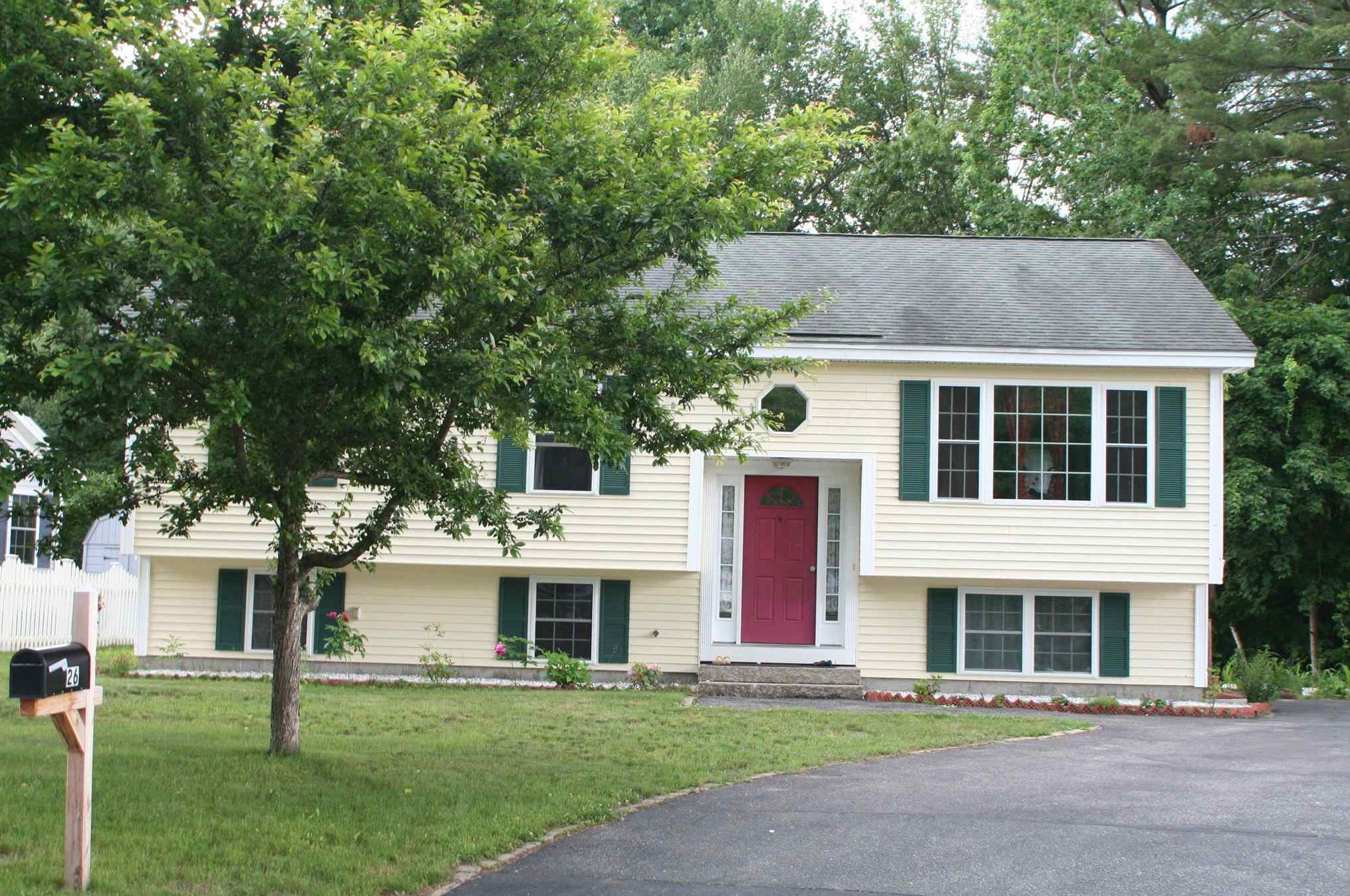 26 Millstream, Concord, NH 03303