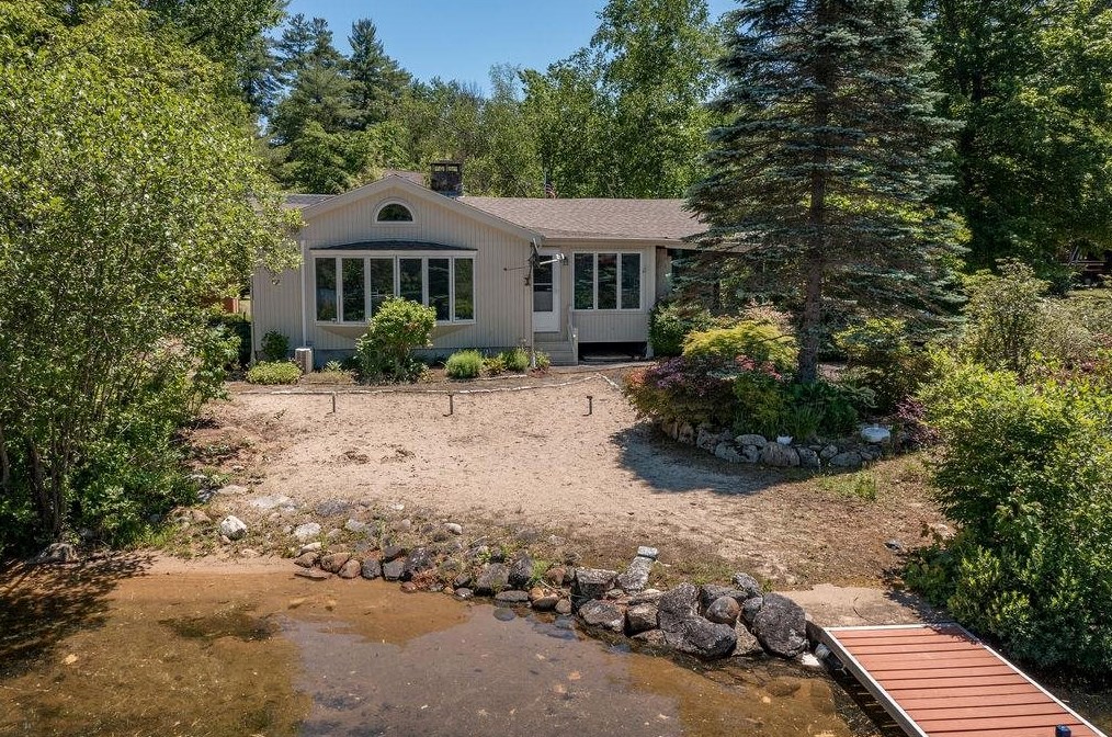 15 Clearwater Point Rd, Moultonborough, NH 03254-4145