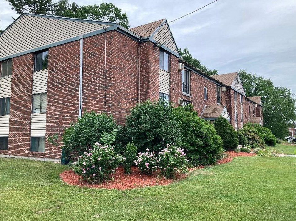 110 English Village #unit 303, Manchester, NH 03102