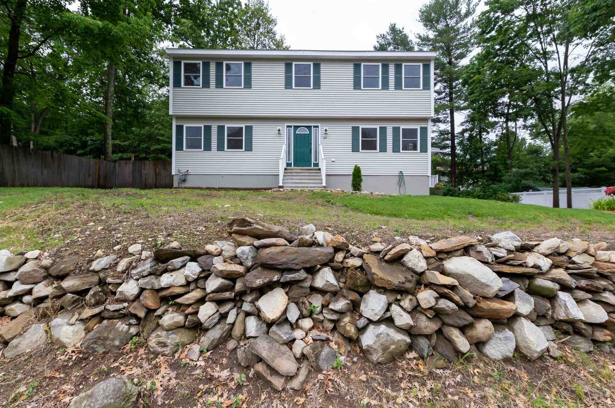 124 Westwood, Nashua, NH 03062
