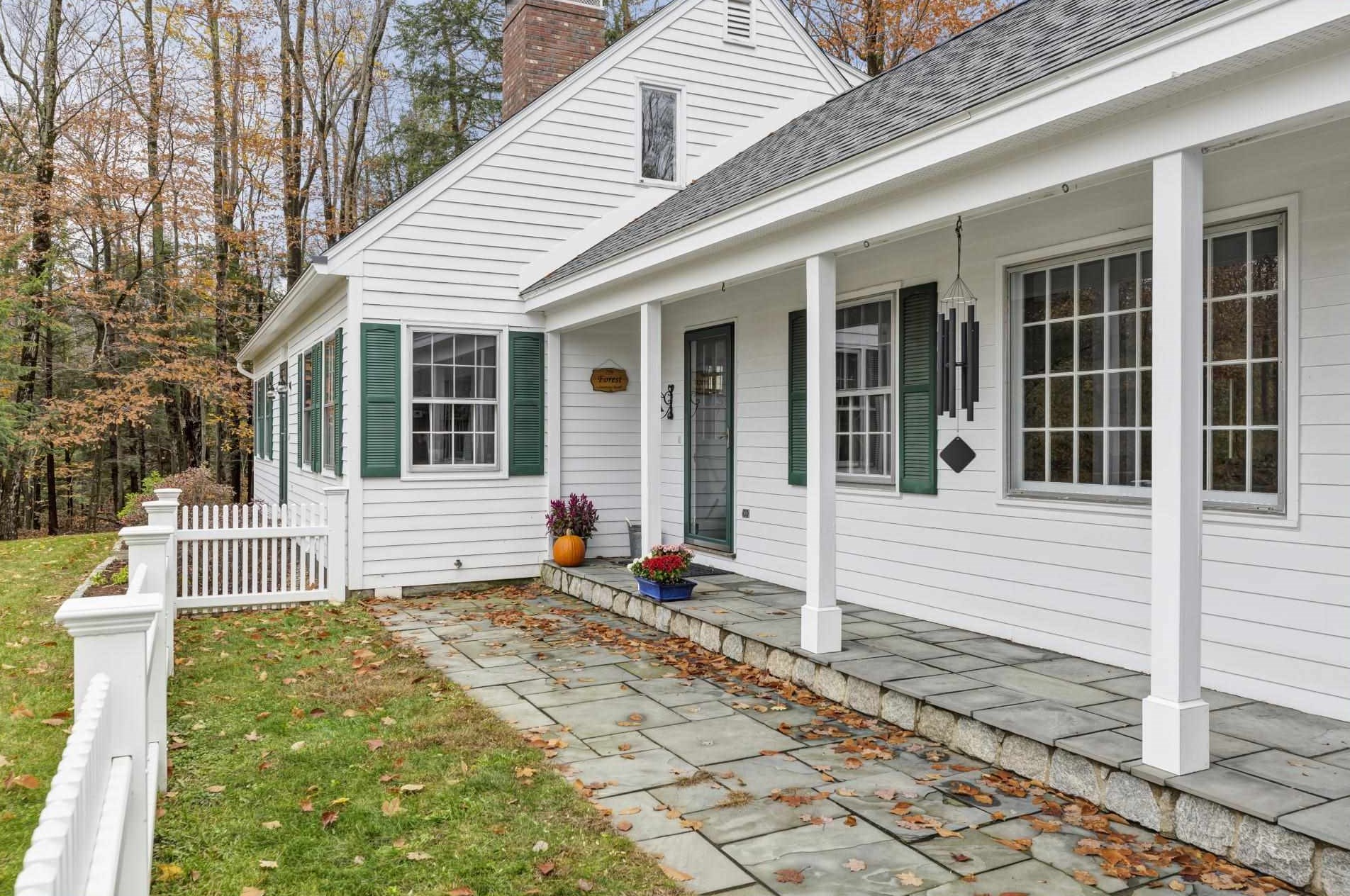 706 Seamans, New London, NH 03257
