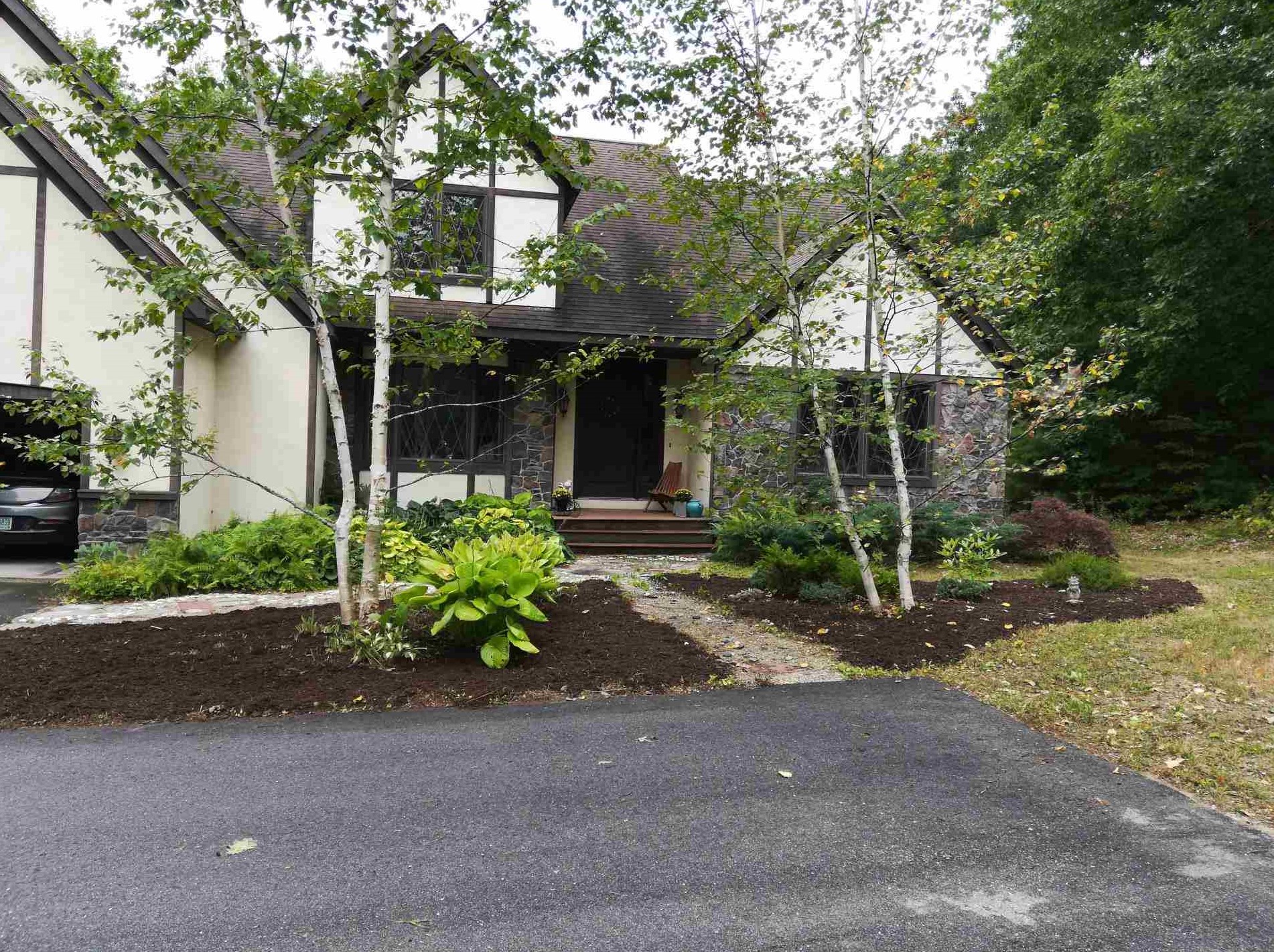 4 East Ln, Nottingham, NH