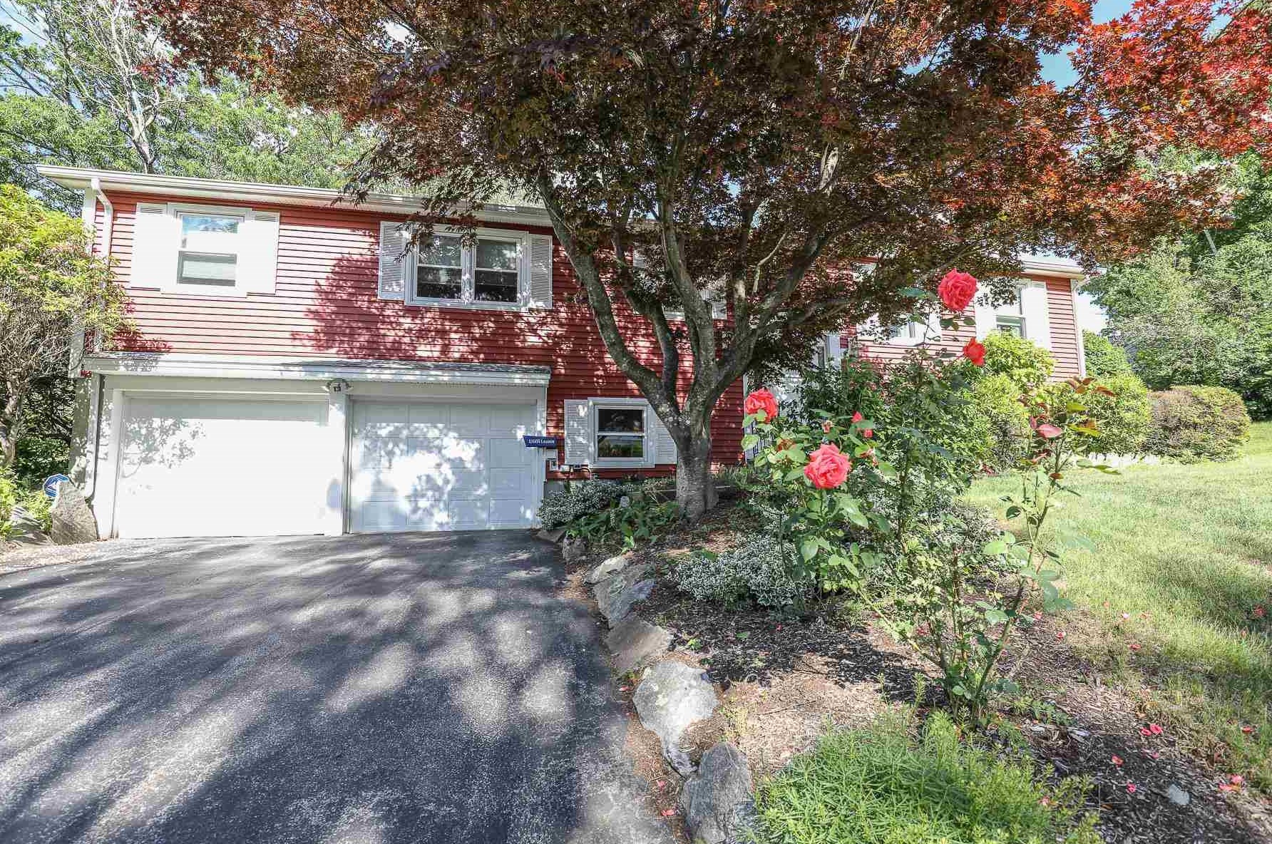 545 Adams St, Manchester, NH 03104-1610