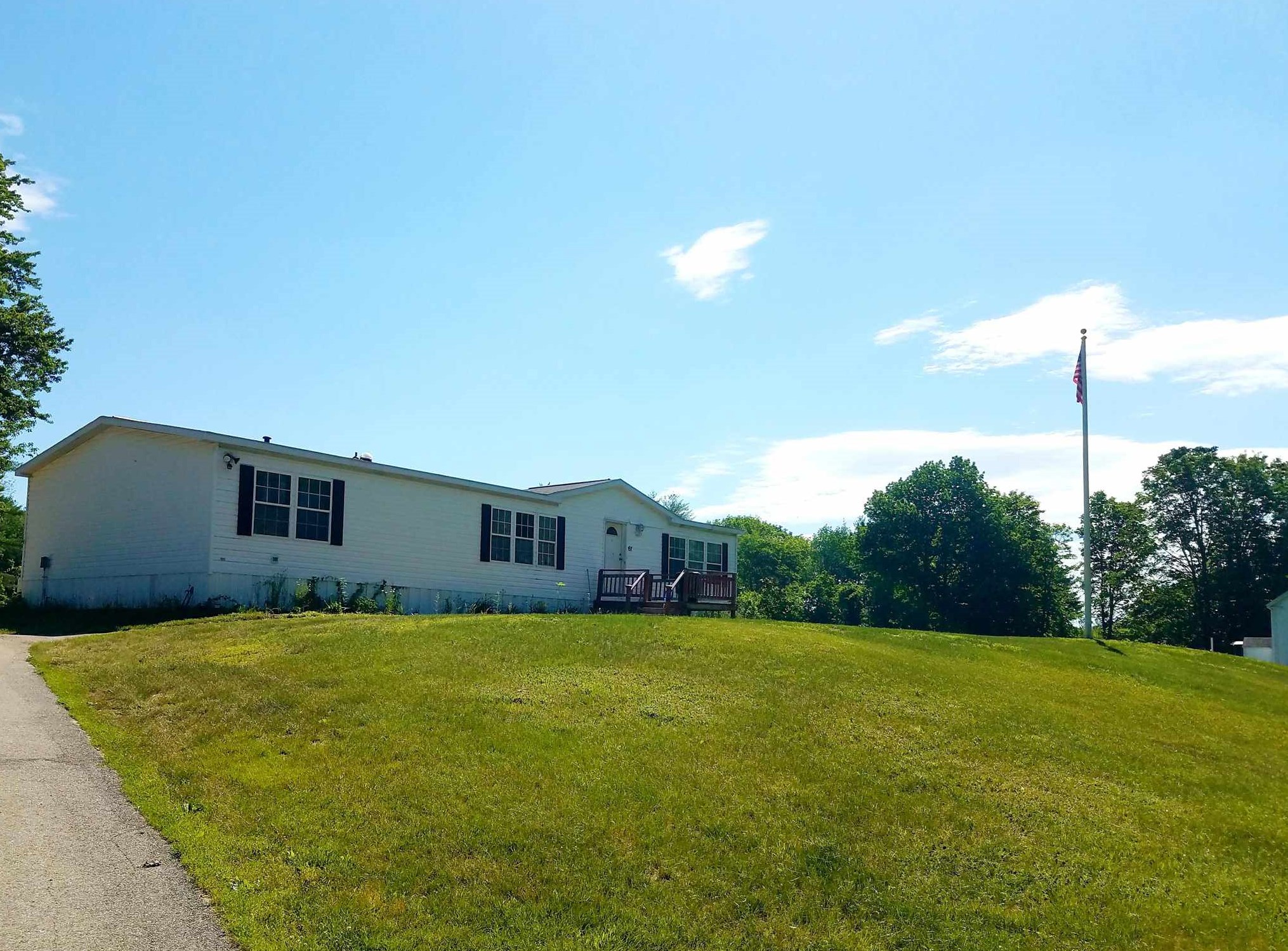 67 Ten Rod Rd, Farmington, NH 03835-4121