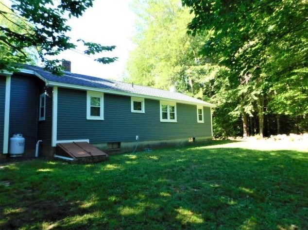 18 Highland Ave, Jaffrey NH  03452-6131 exterior