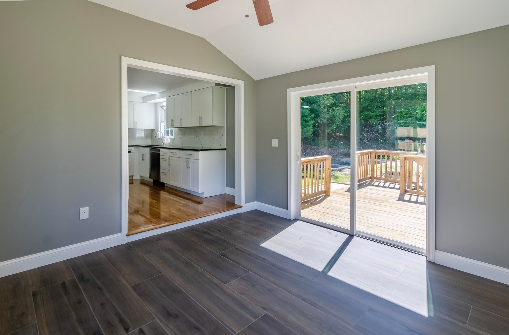 35 Waterville Dr, Merrimack NH  03054-2607 exterior