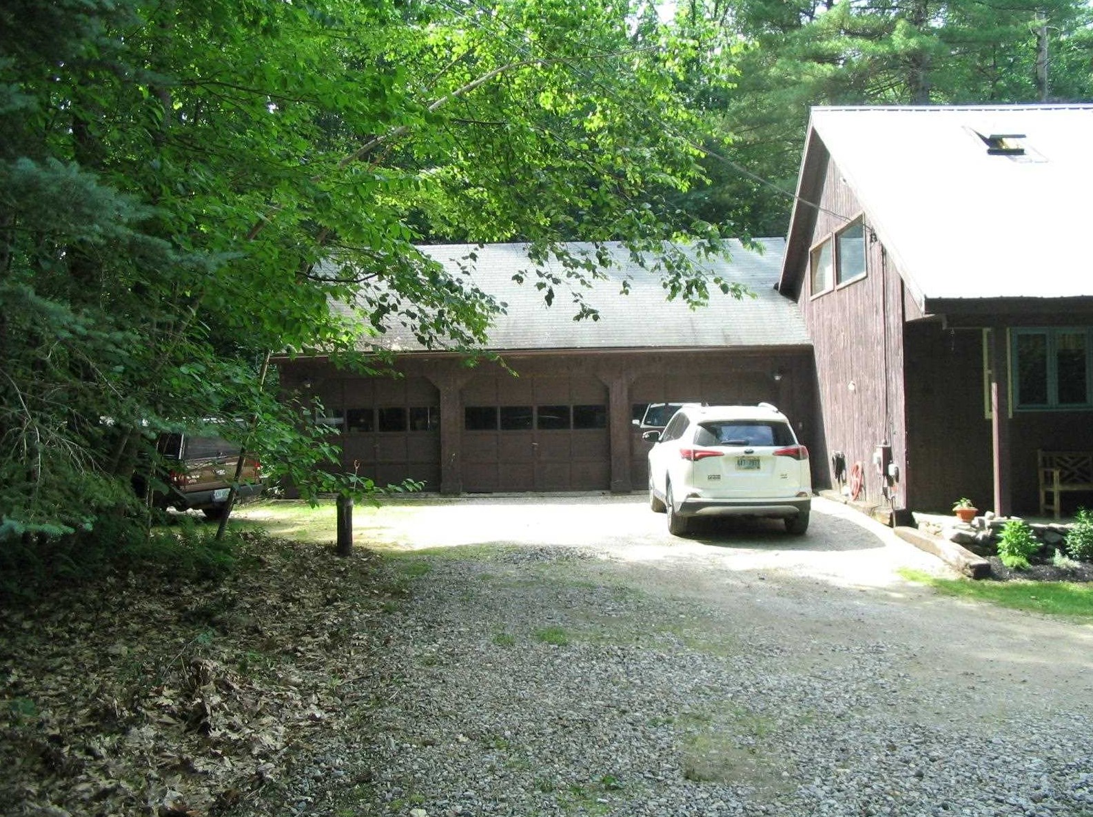 36 Venable Rd, Harrisville, NH 03450 exterior