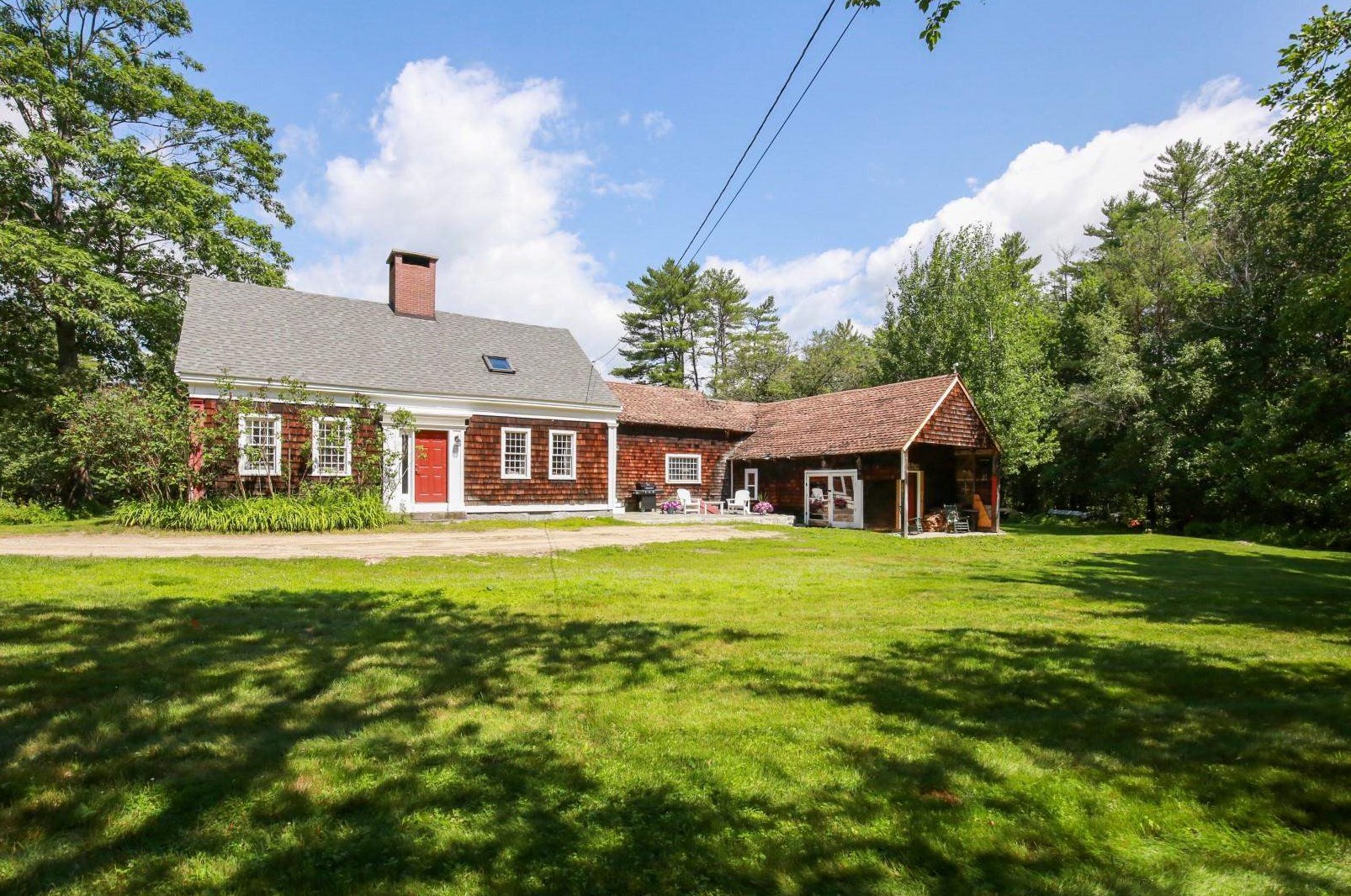 473 Moultonboro Neck Rd, Moultonborough, NH 03254 exterior