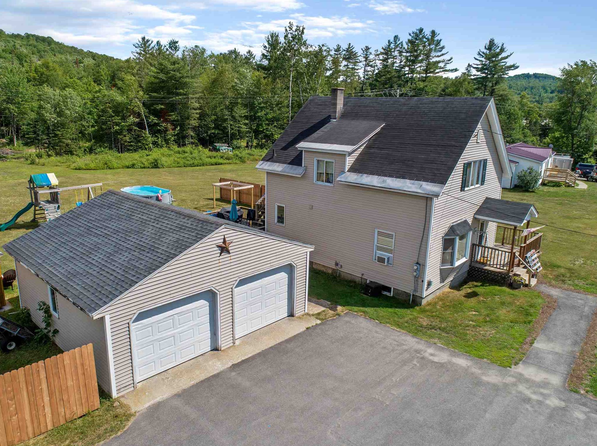 553 Lancaster, Northumberland, NH 03582