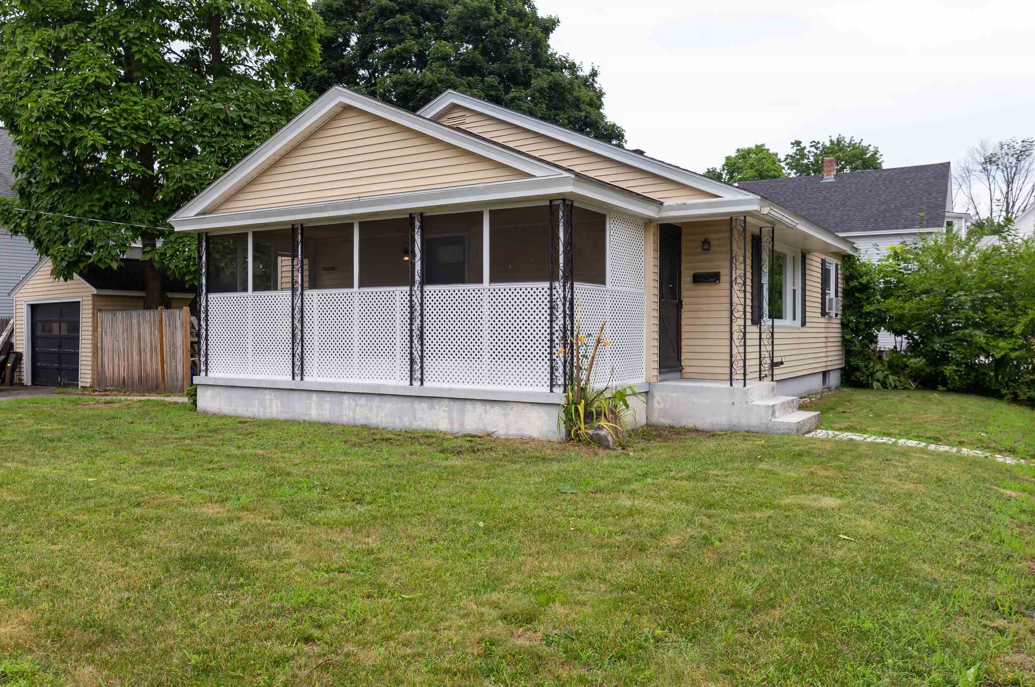 110 Chandler, Nashua, NH 03064