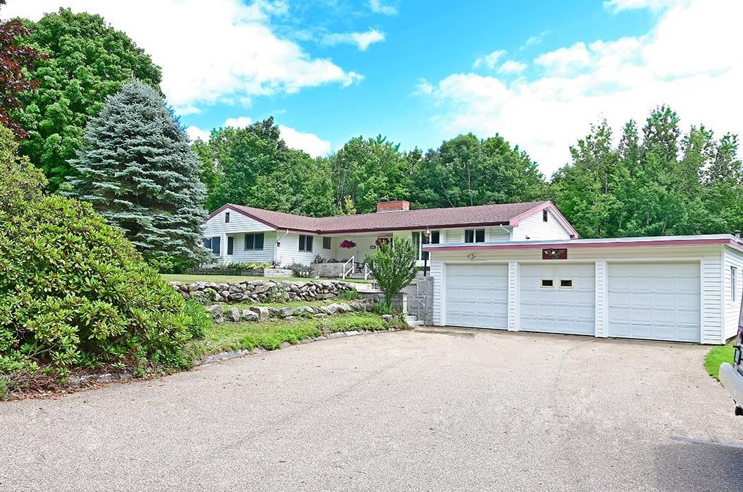 77 Windemere Heights, Laconia, NH 03246
